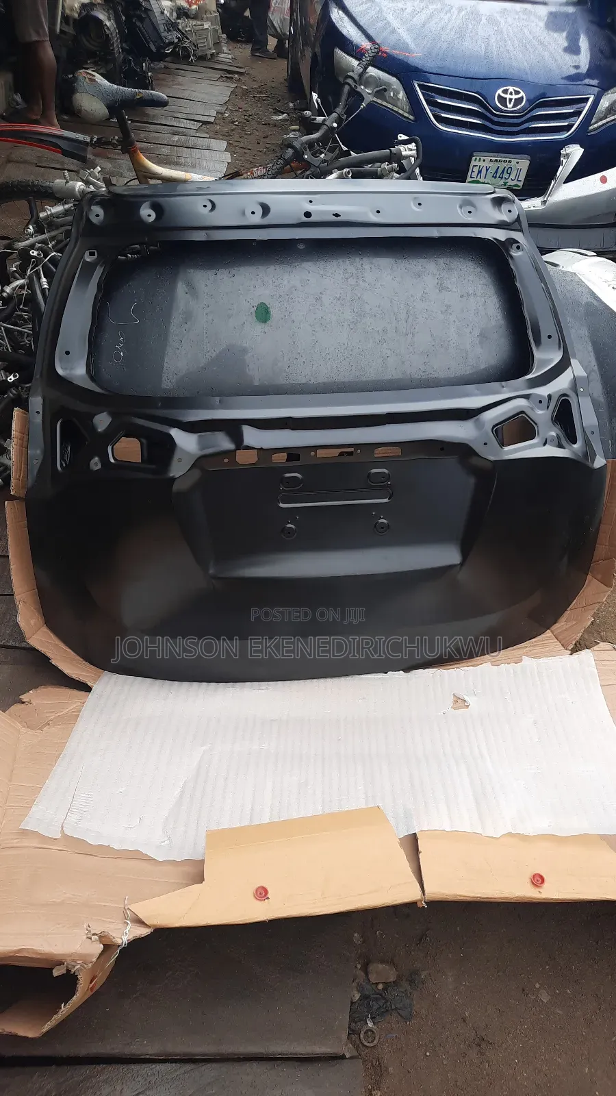 Toyota Rav4 Booth 2015
