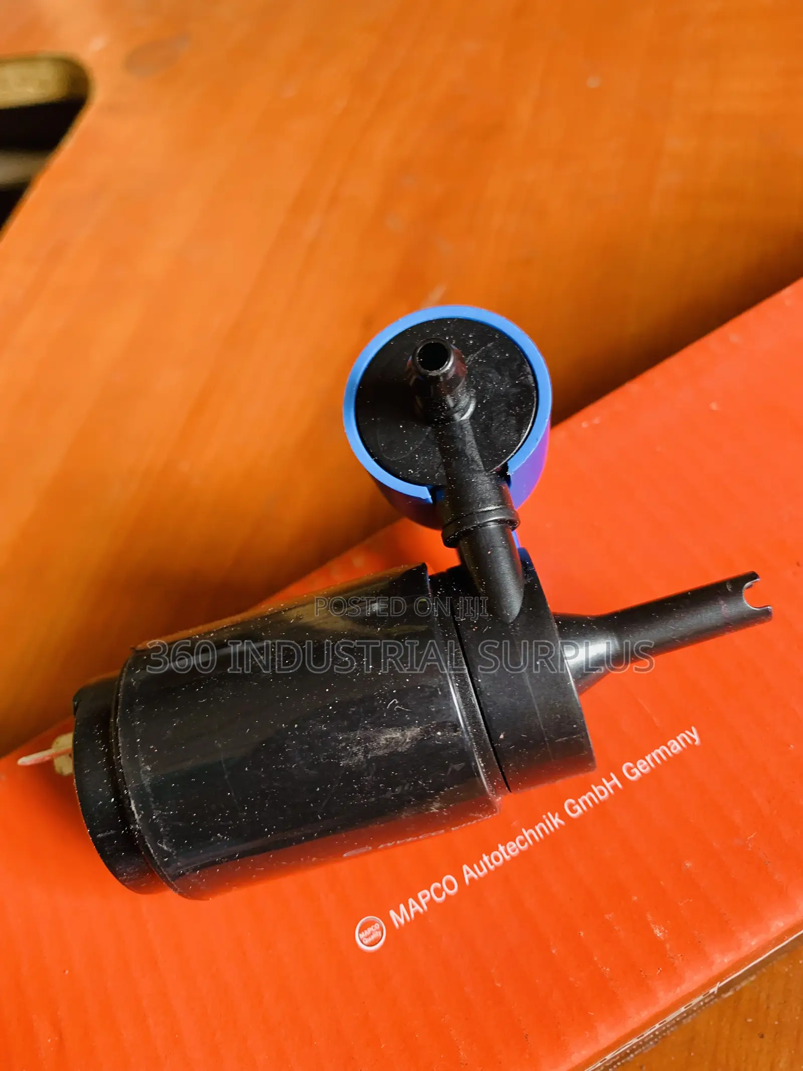 Genuine Mapco 90810 Water Pump ,Window Cleaning