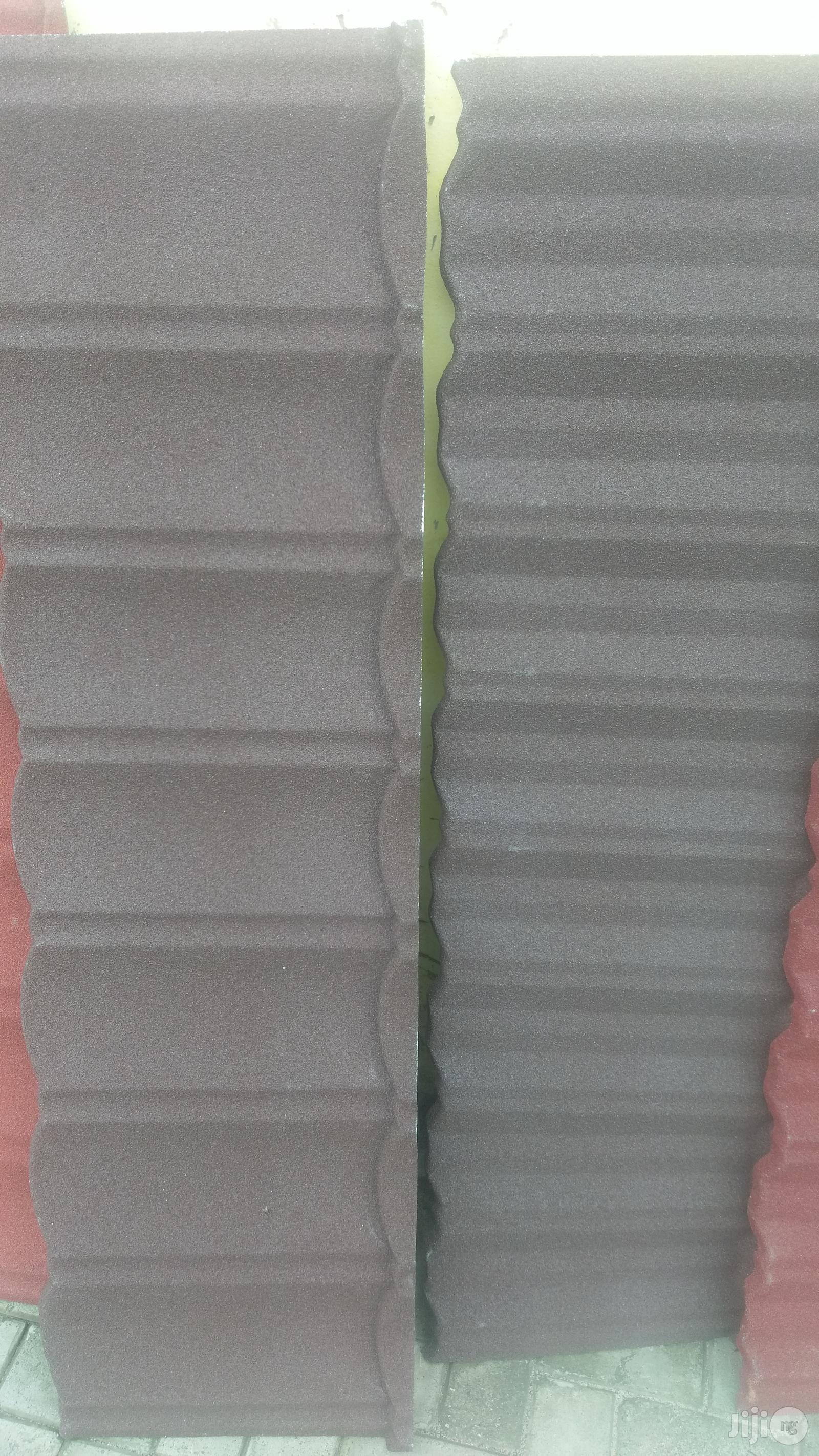 Black And Red Bond Pure Quality Stone Coated Roofing Sheet