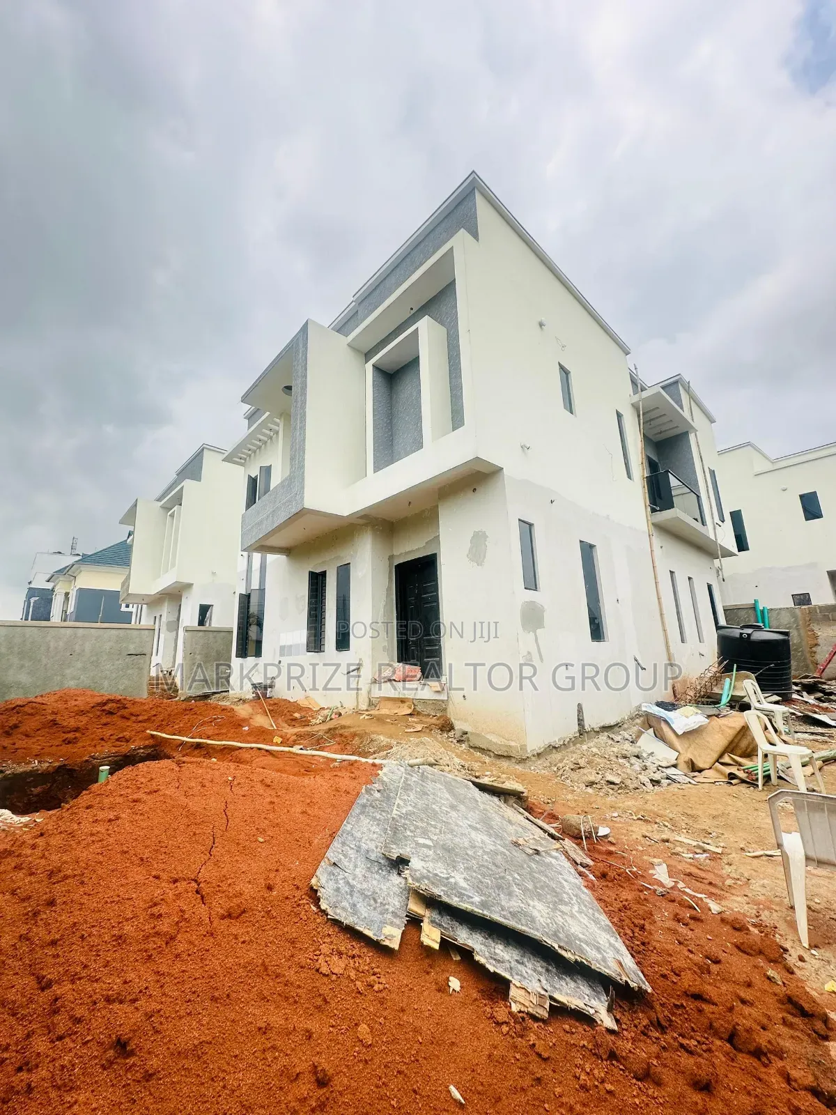 5bdrm Duplex in Omole Phase 2 for sale
