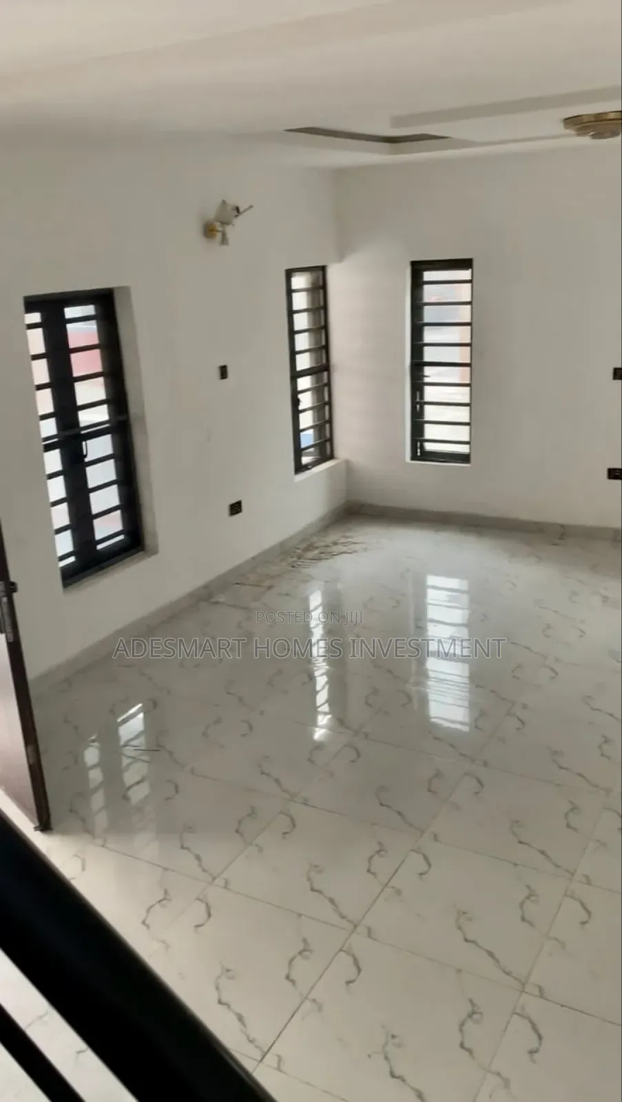 4bdrm Townhouse / Terrace in Orchid Road Lekki, Chevron for rent