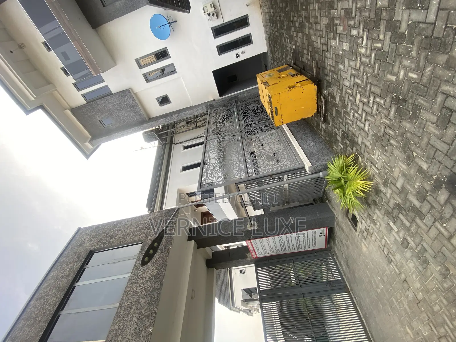 Furnished 4bdrm Townhouse/Terrace in Chevron, Lekki for sale