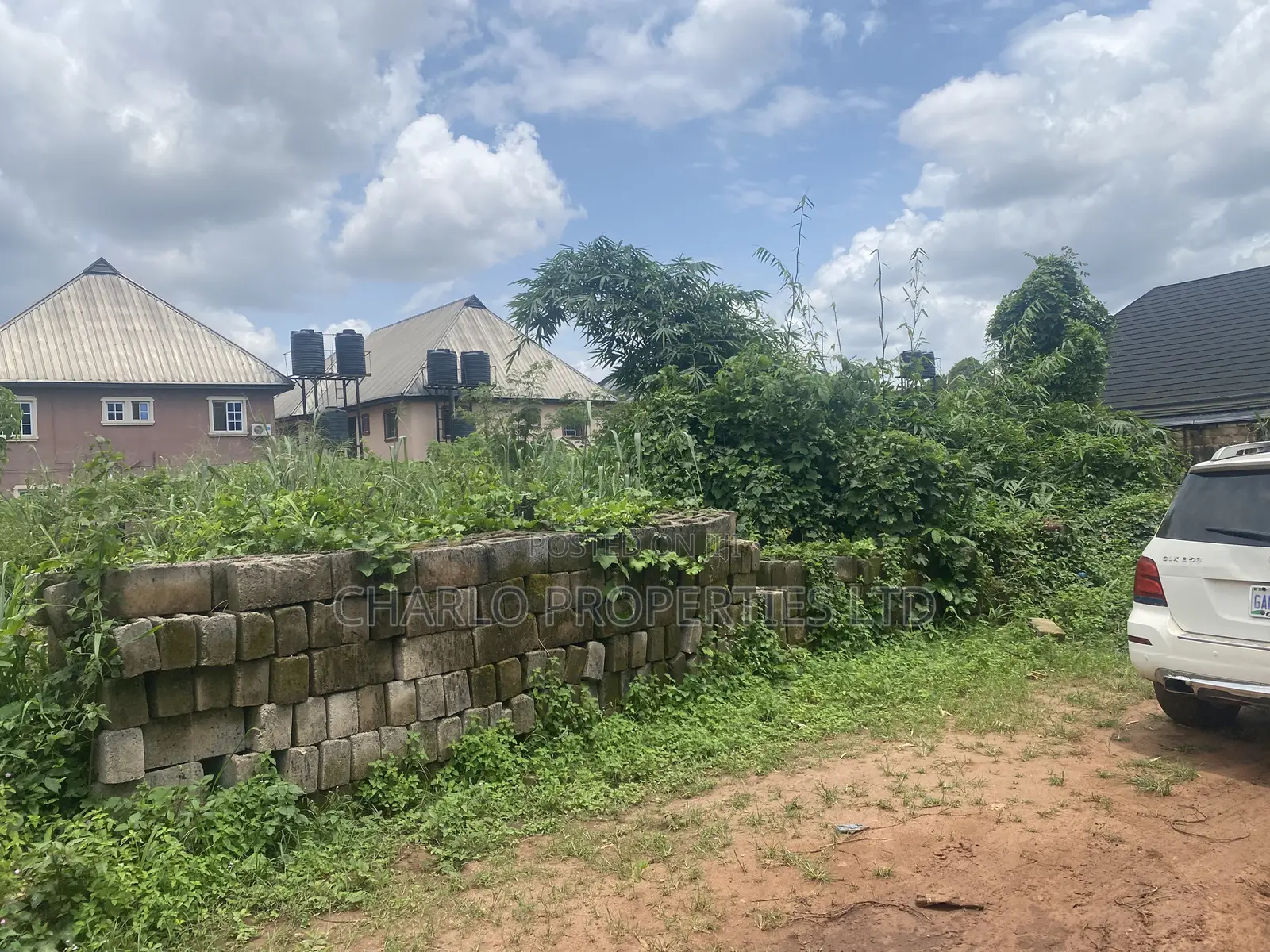 Genuine Multipurpose 100ft by 100ft With C of O for Outright Sale