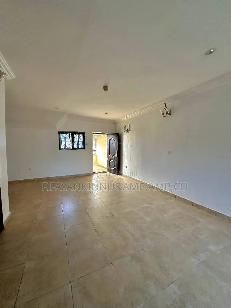 Furnished 1bdrm Apartment in Wuse 2 for rent