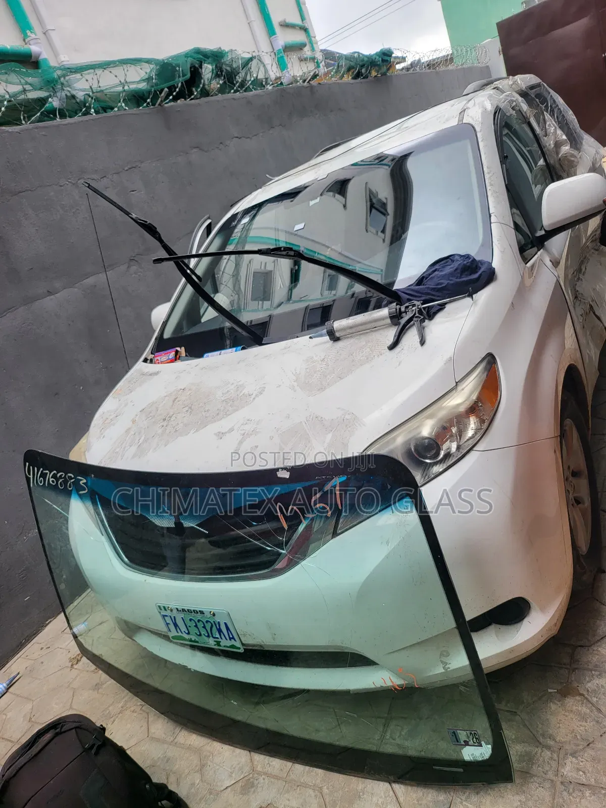 Toyota Sienna 2014 Windscreen Glass Available