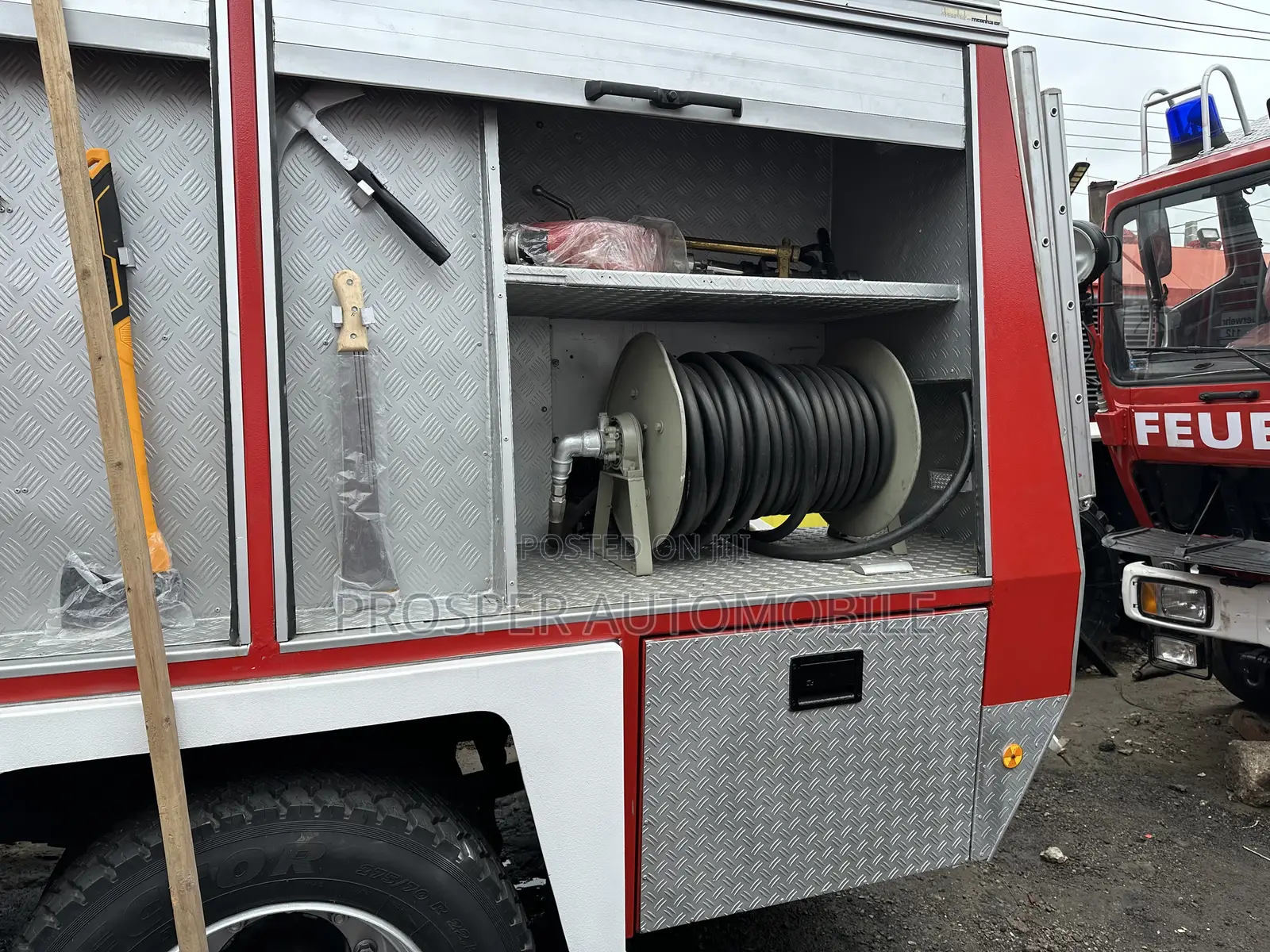 Mercedes Benz Fire Fighter Truck 1222