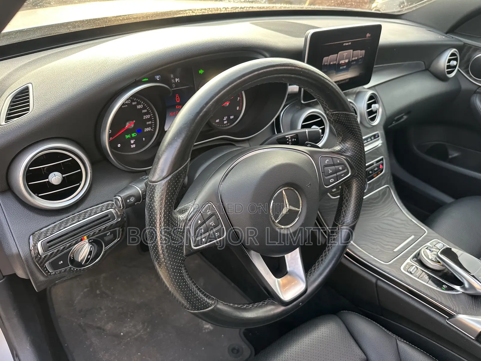 Mercedes-Benz C300 Luxury Sedan RWD (2.0L 4cyl 7A) 2016 Blue