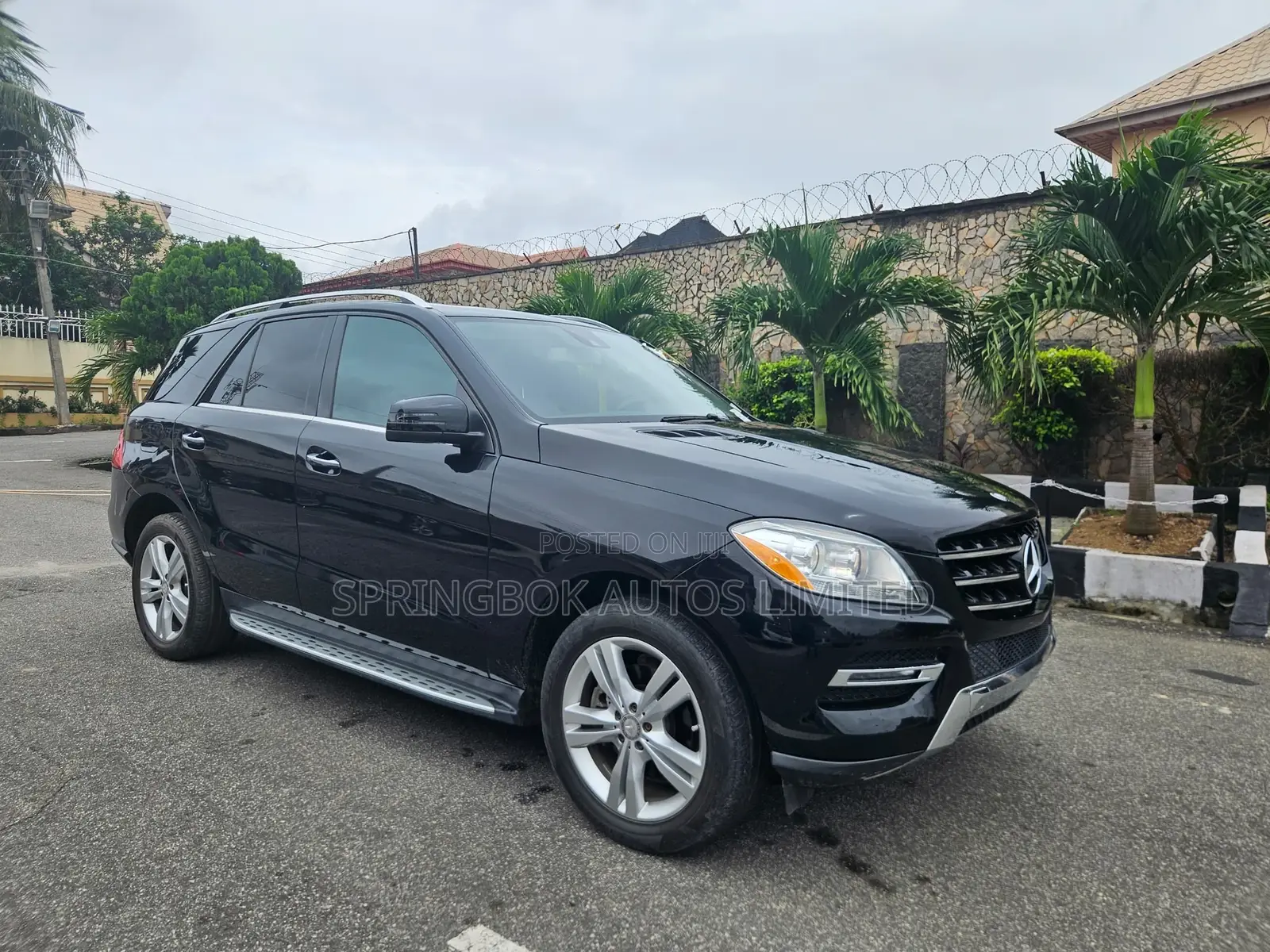 Mercedes-Benz M Class ML350 4dr SUV (3.5L 6cyl 7A) 2015 Black