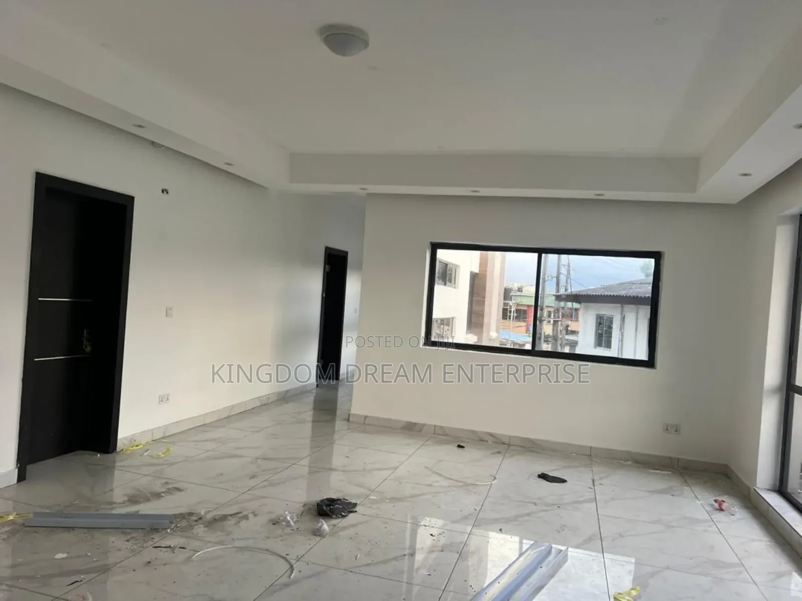 3bdrm Apartment in Adeniyi Jones for rent