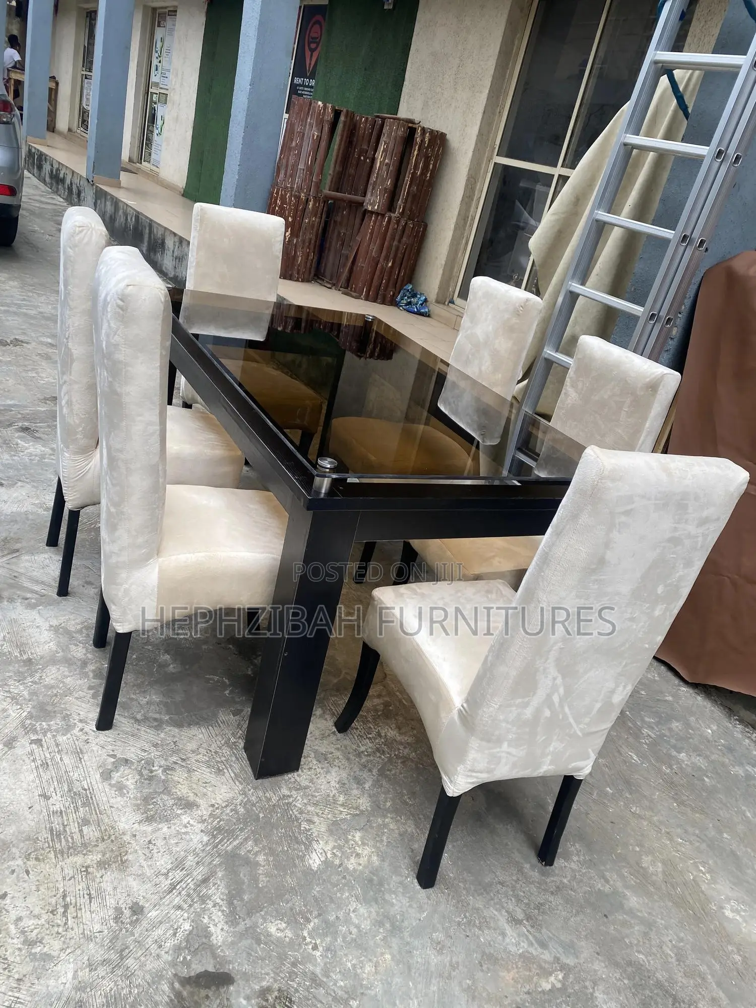 6 Seater Cream Dining Set With Glass Top