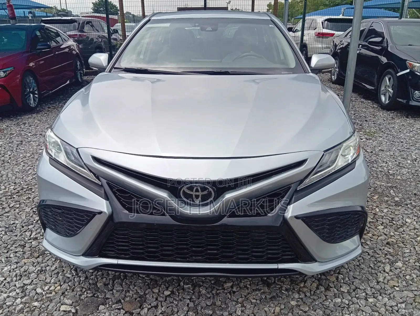 Toyota Camry SE Auto 2024 Silver