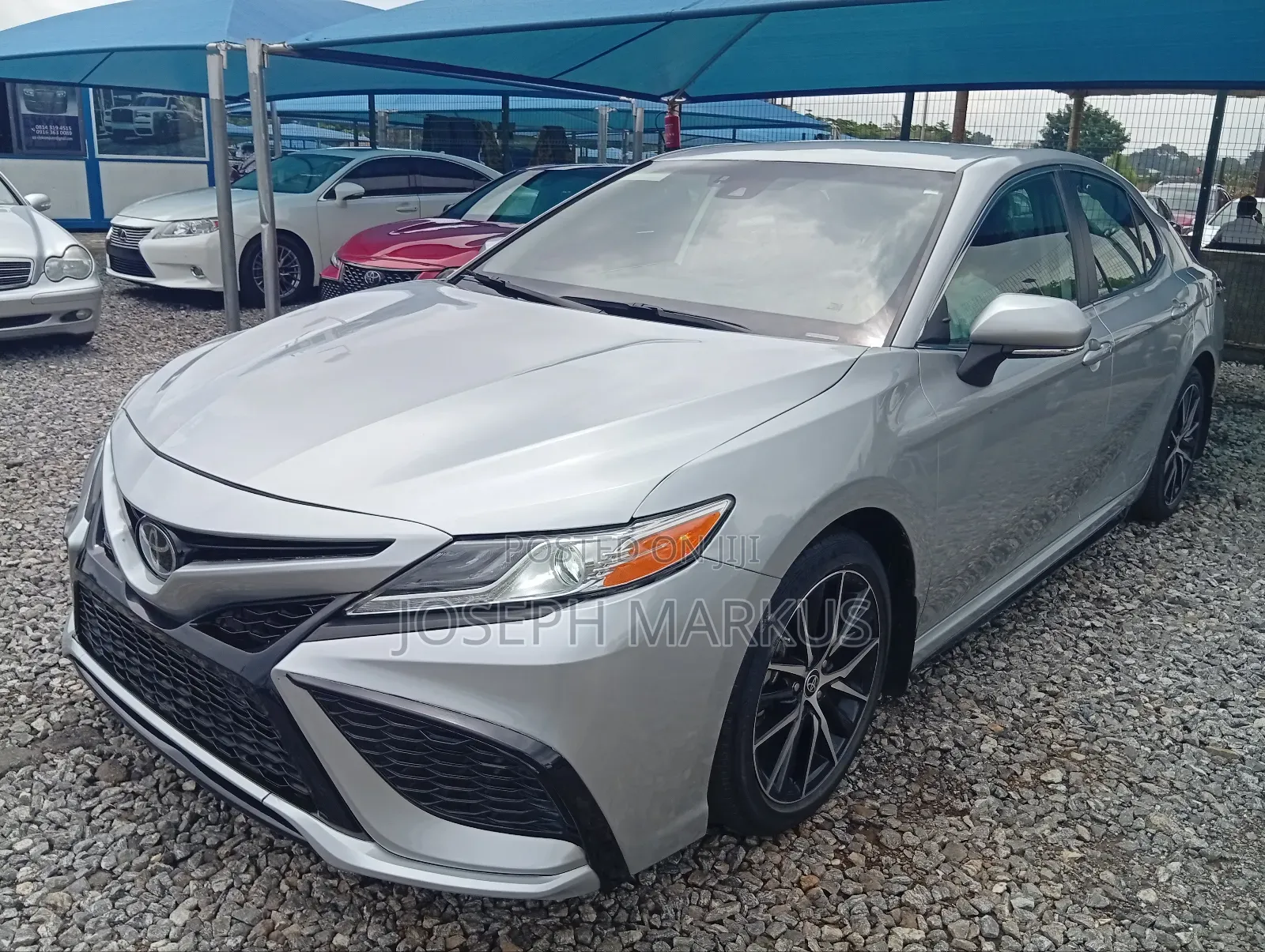 Toyota Camry SE Auto 2024 Silver