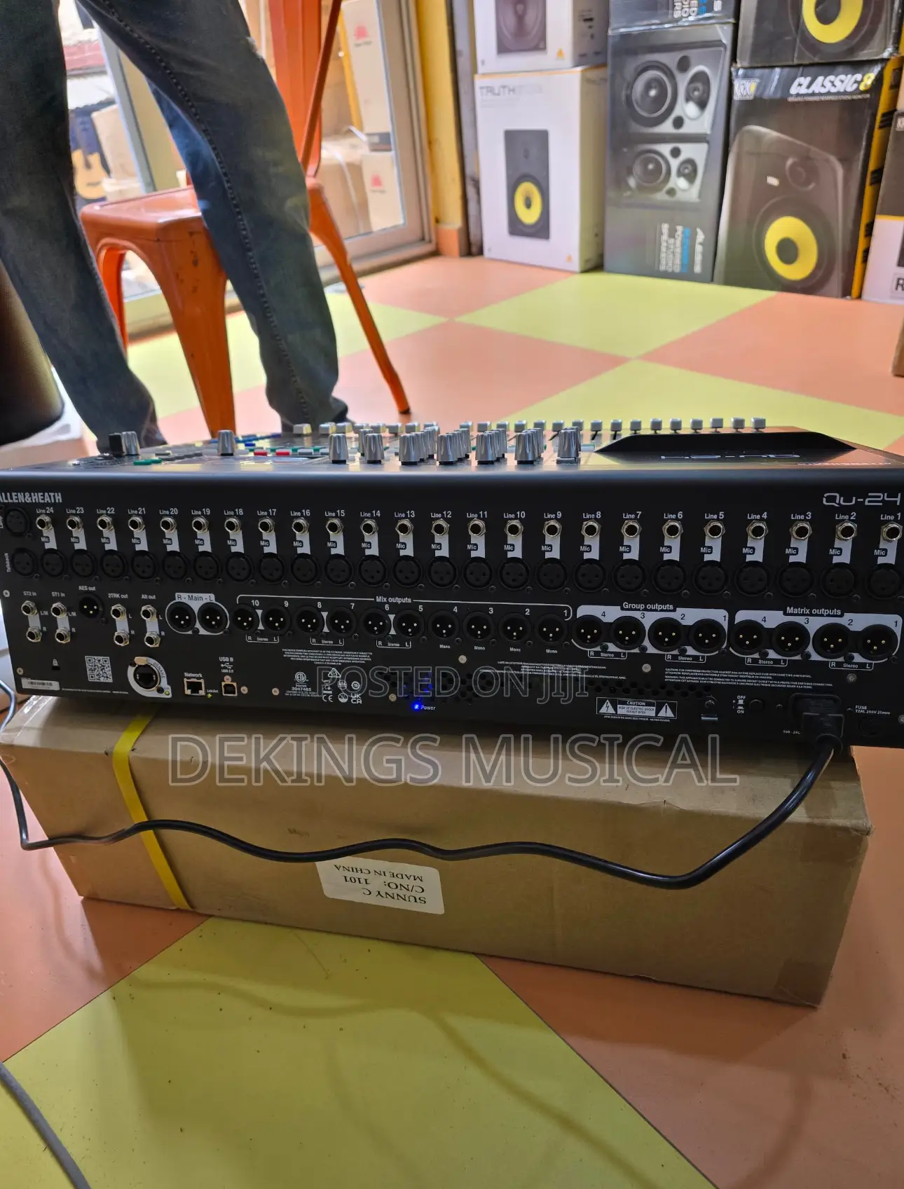 Allen Heath Qu-24 Digital Mixer Console