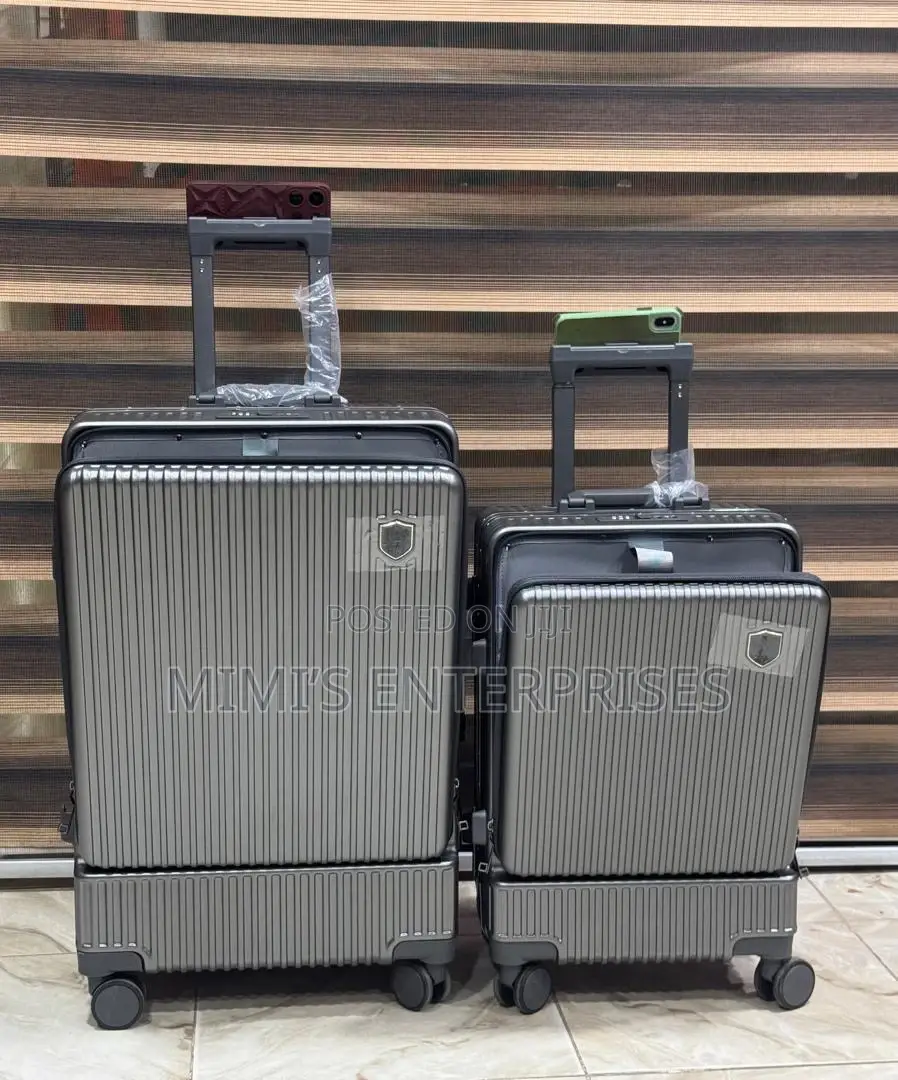 Elegant Set of Traveling Bag