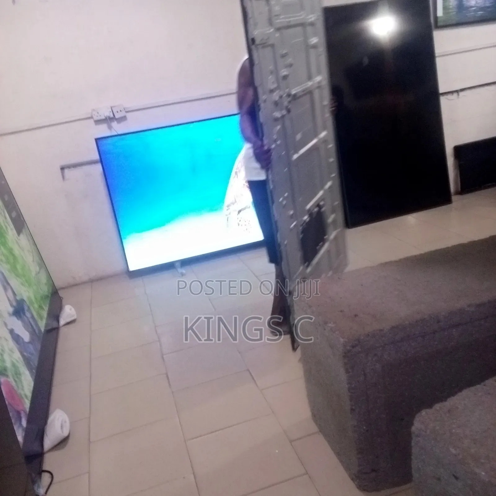 Tv Technician. We Repair All Kinds of Led Smart Tv , Any Size