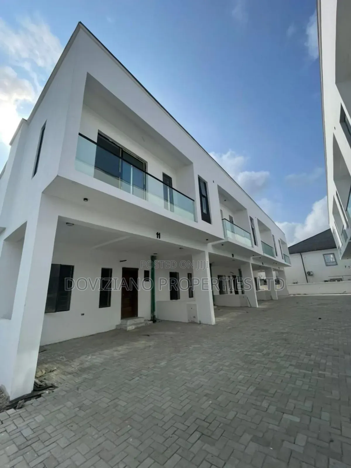 4bdrm Duplex in Lekki for sale