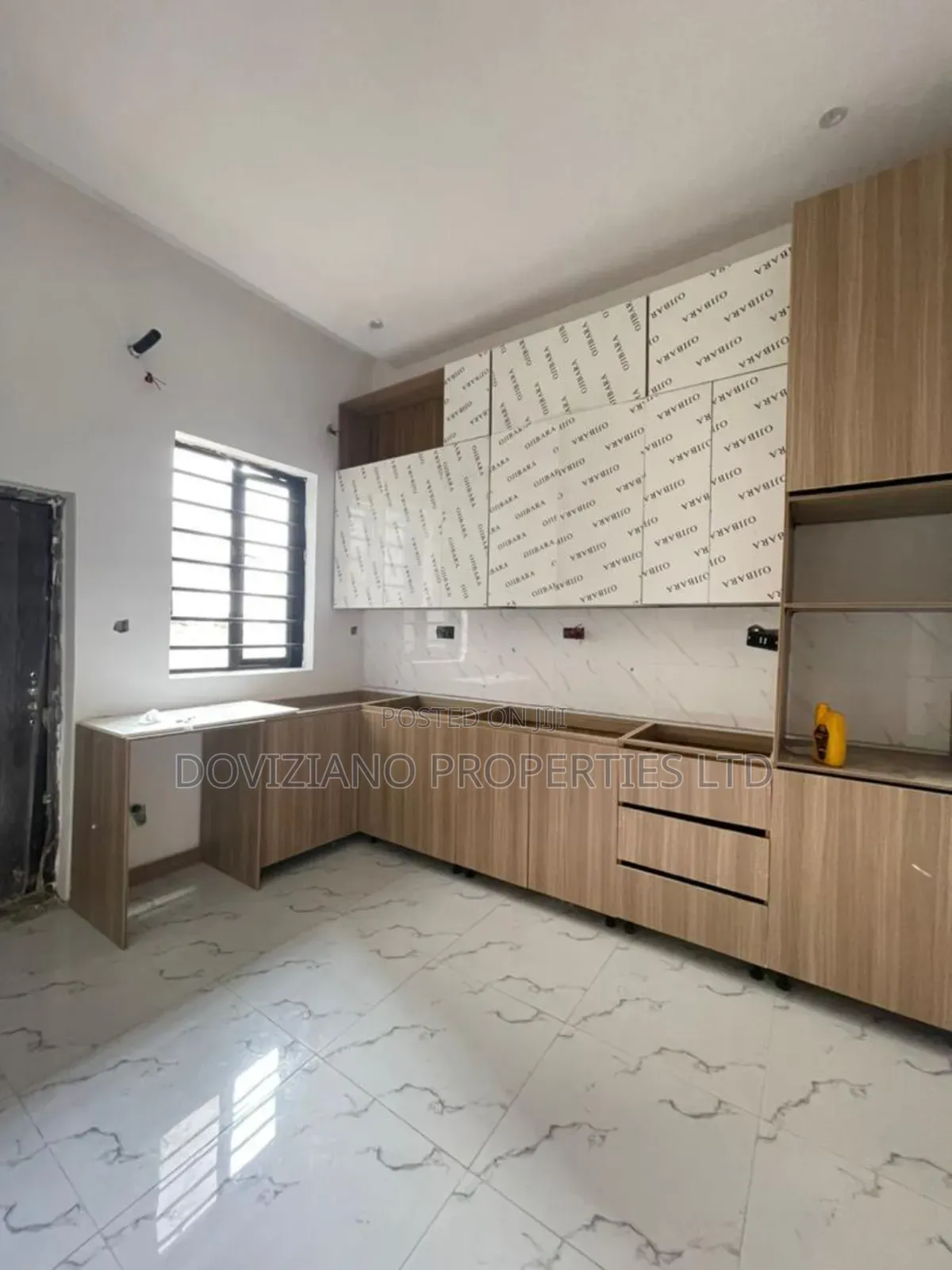 4bdrm Duplex in Lekki for sale
