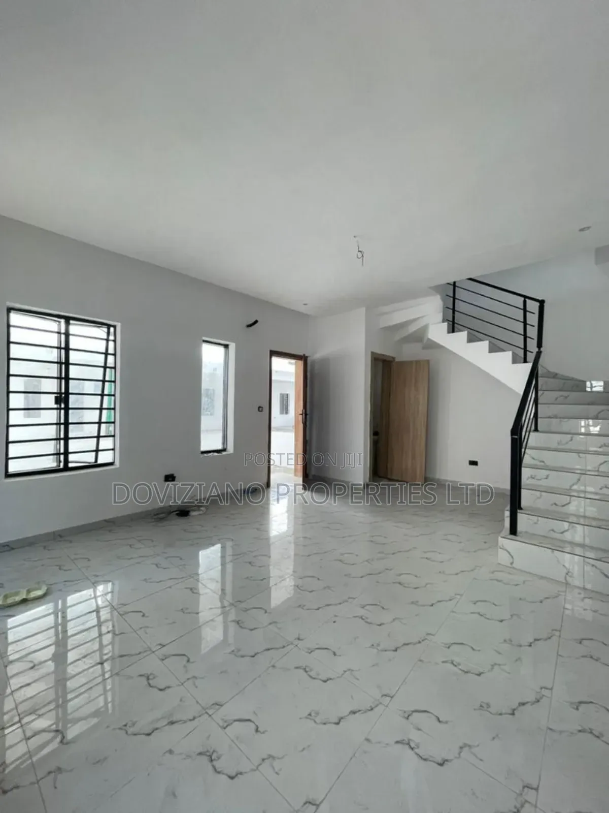4bdrm Duplex in Lekki for sale