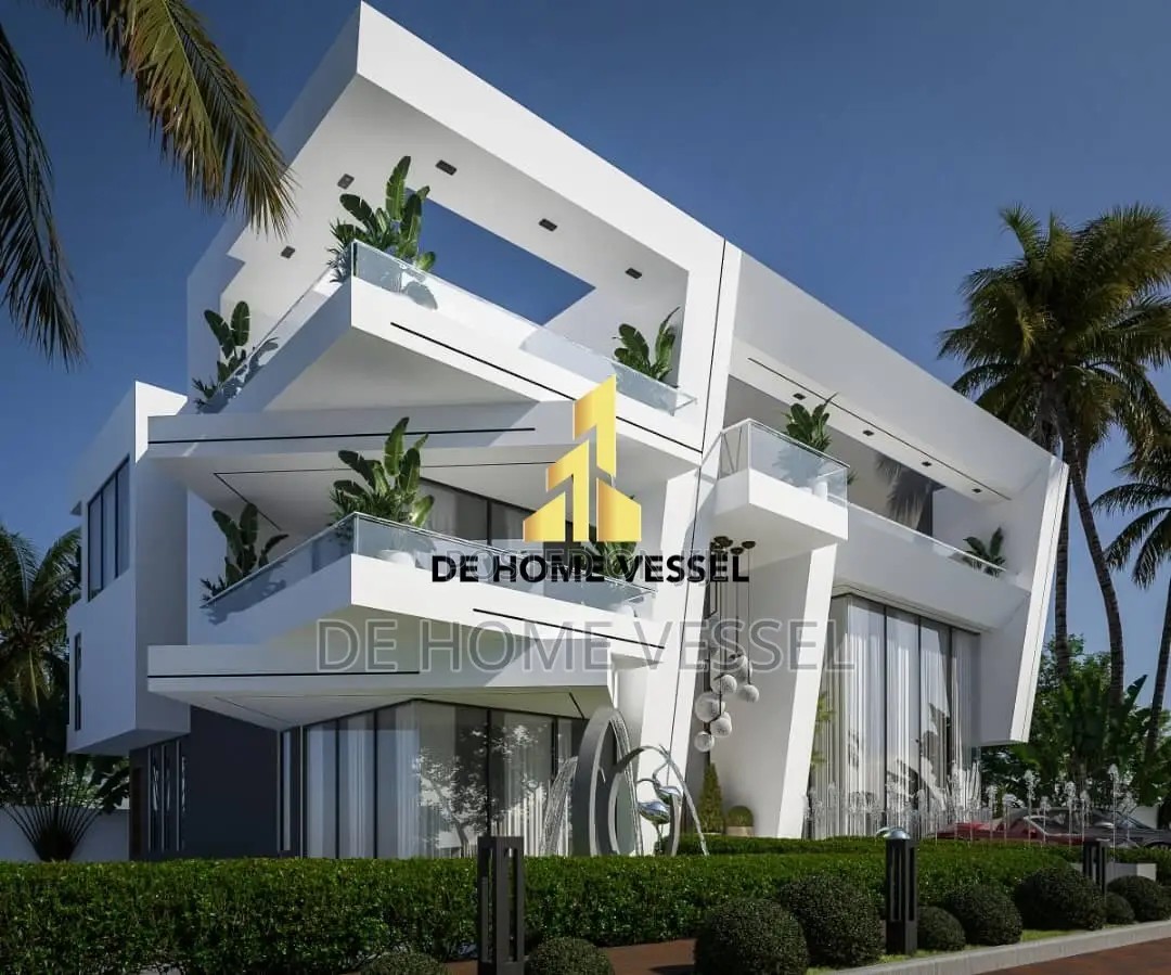 5bdrm Mansion in Osapa london for sale