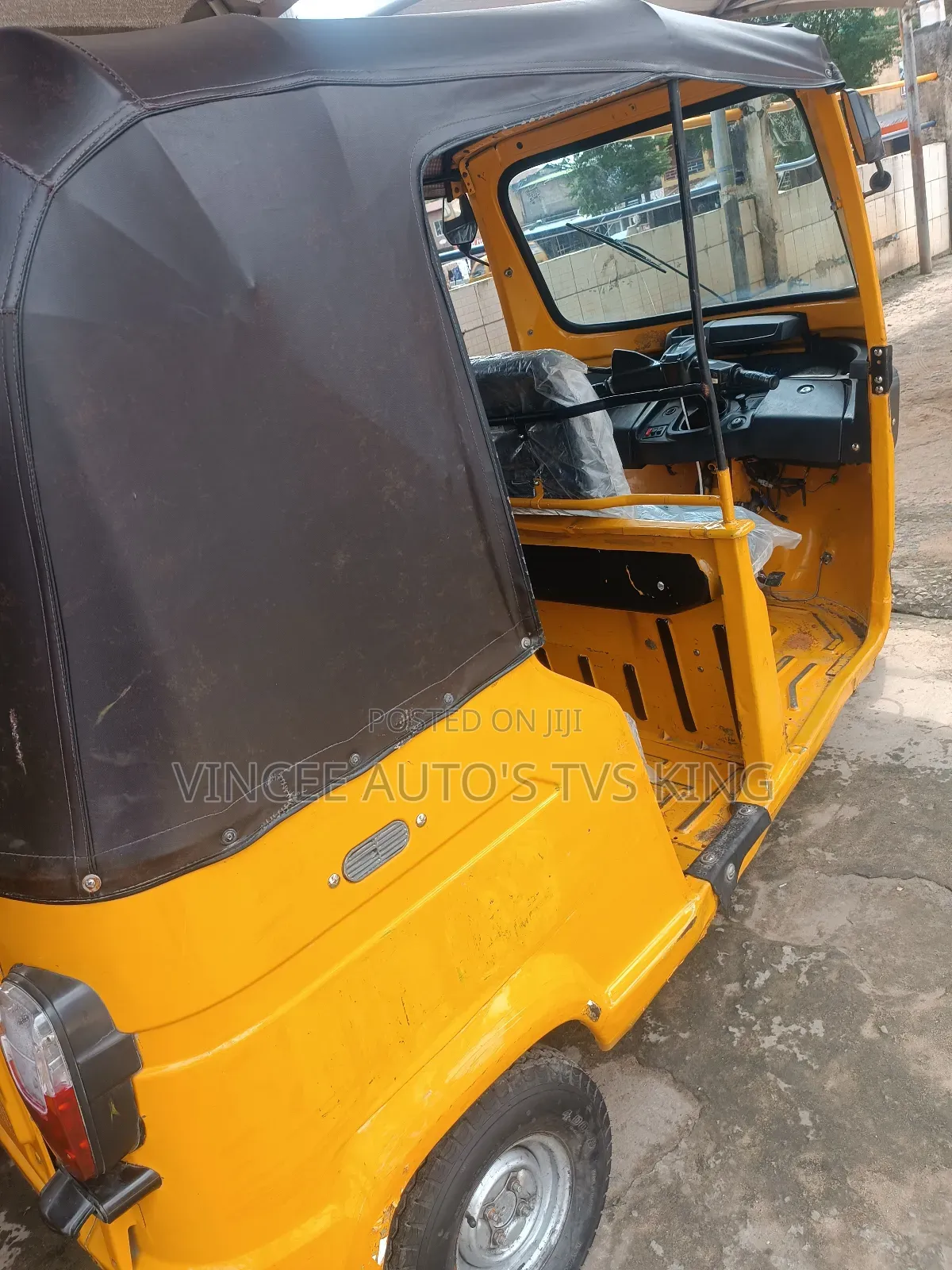 TVS King Deluxe Plus iTouch Start 2023 Yellow