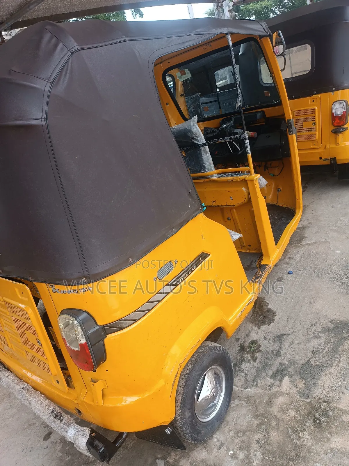 TVS King Deluxe Plus iTouch Start 2023 Yellow