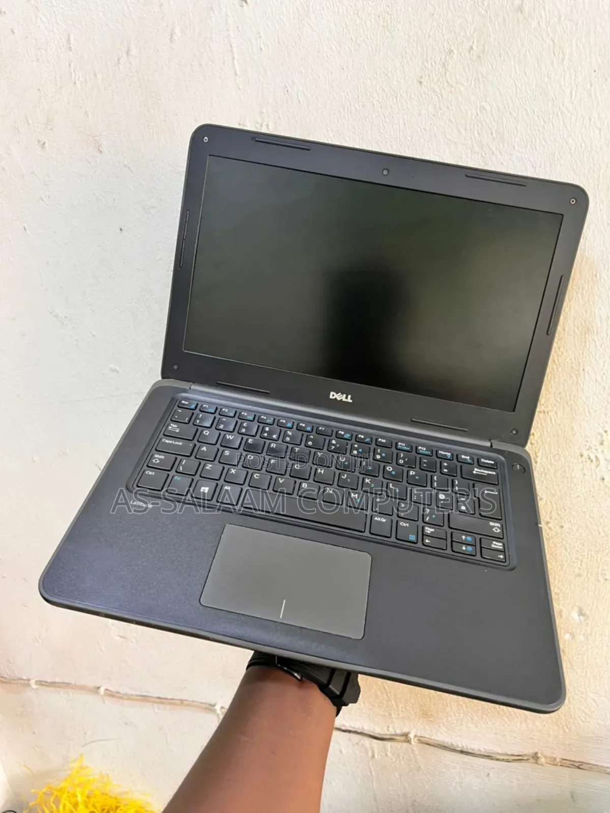Laptop Dell Latitude 3480 8GB Intel Core I3 HDD+SSD 500GB