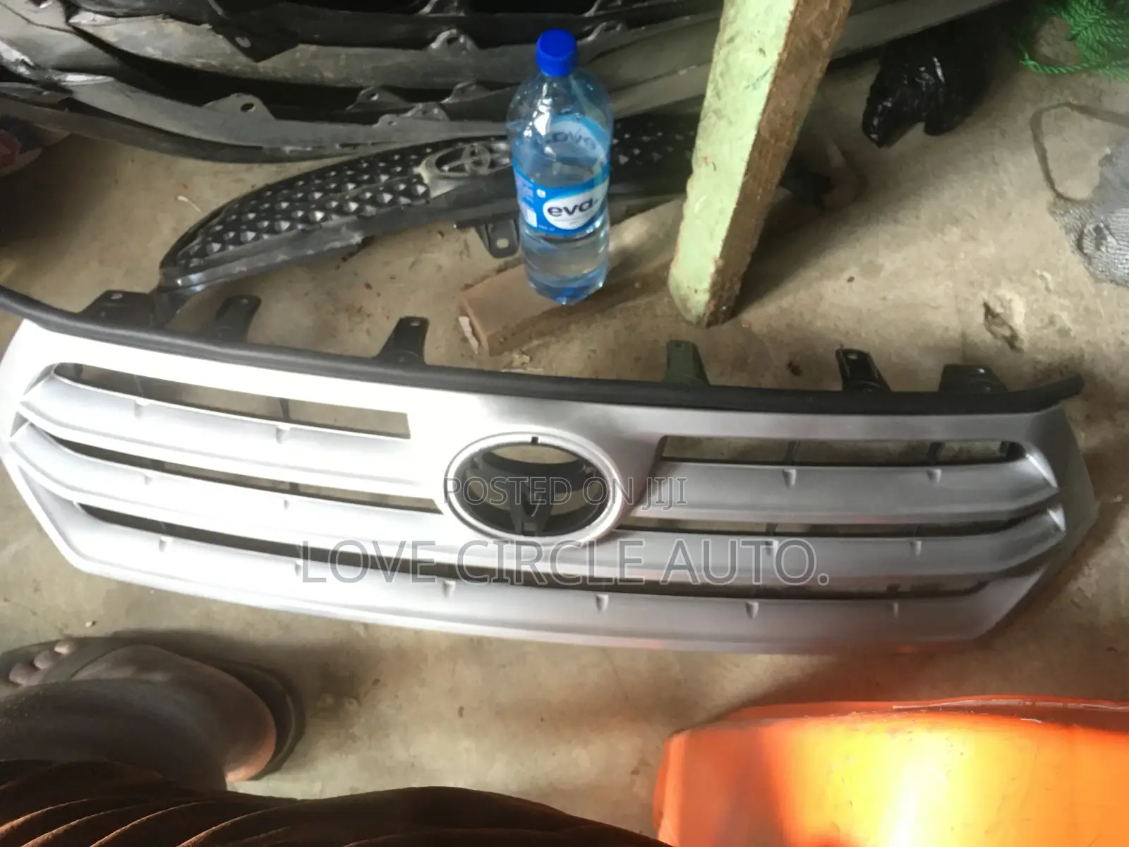 Toyota Highlander 2012 Front Grill