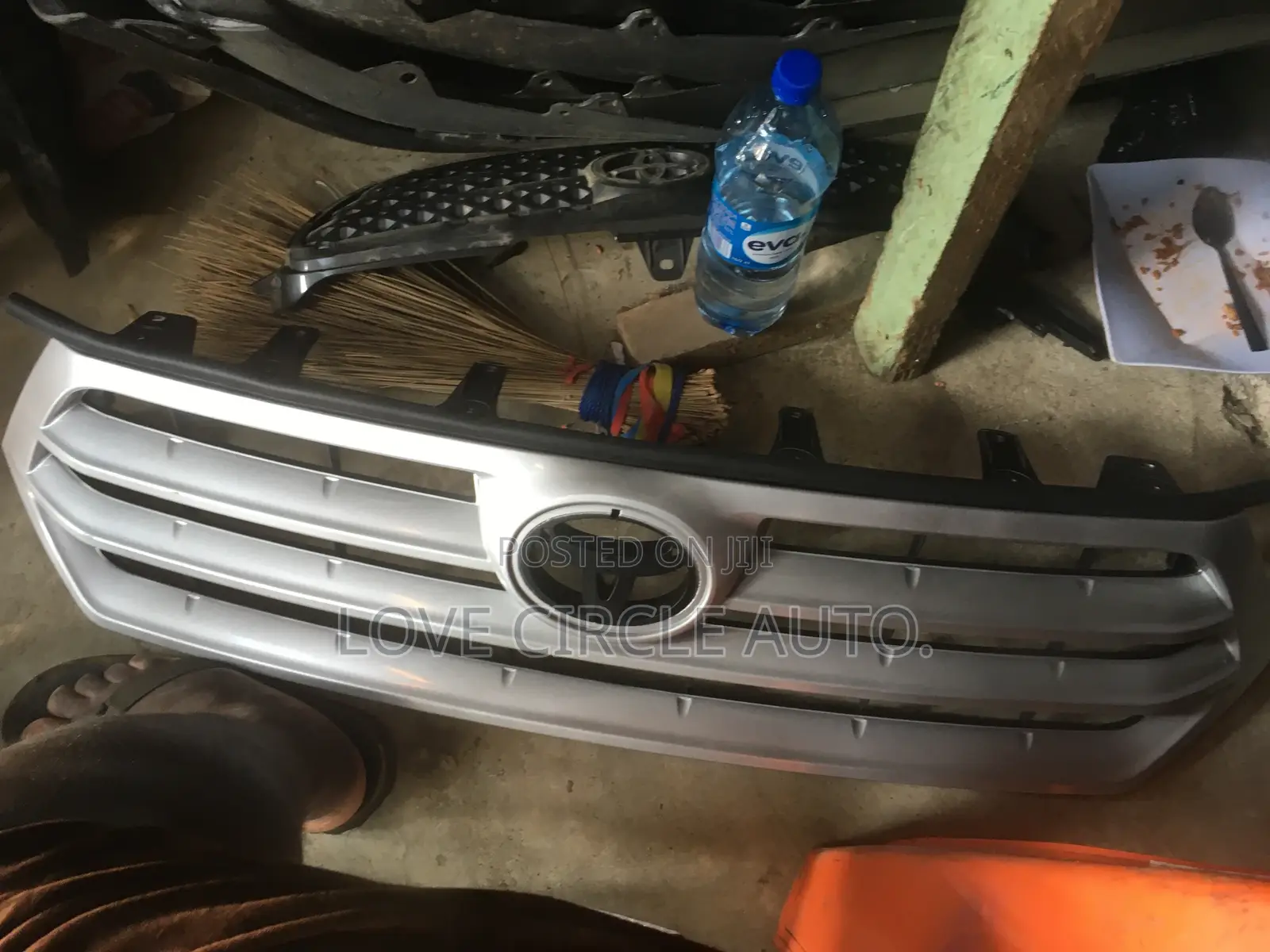 Toyota Highlander 2012 Front Grill