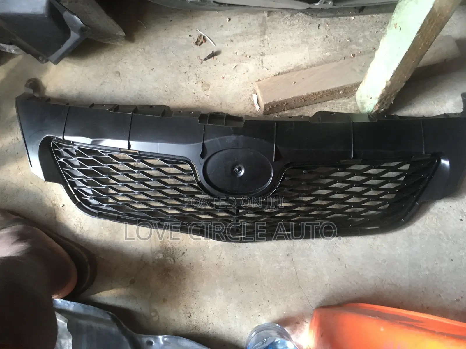 Toyota Corolla 2008 Front Grill