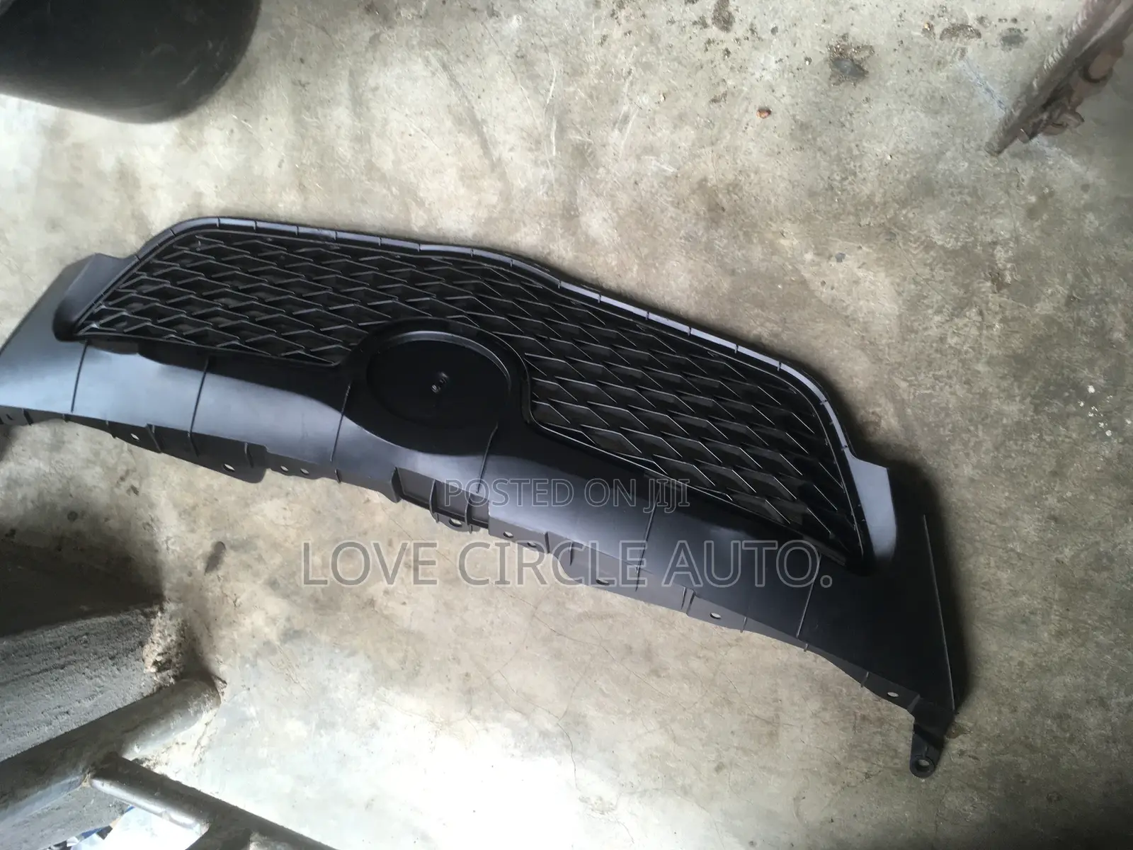 Toyota Corolla 2008 Front Grill