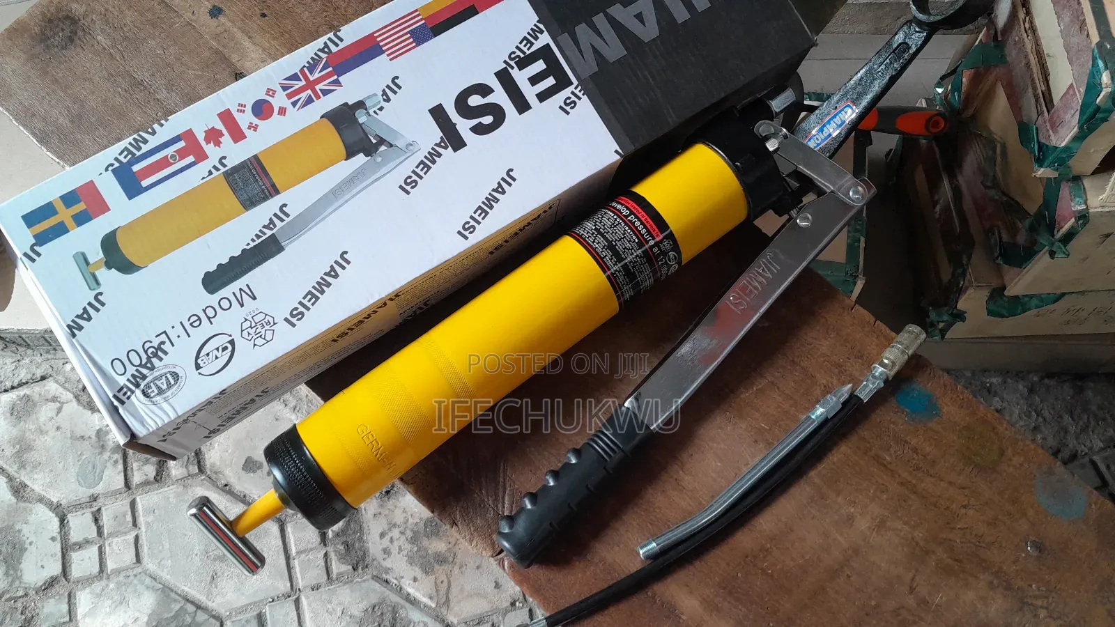 Heavy-Duty Grease Gun 12000 Psi
