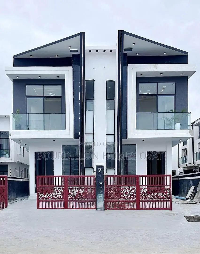 4bdrm Duplex in Ikota for sale