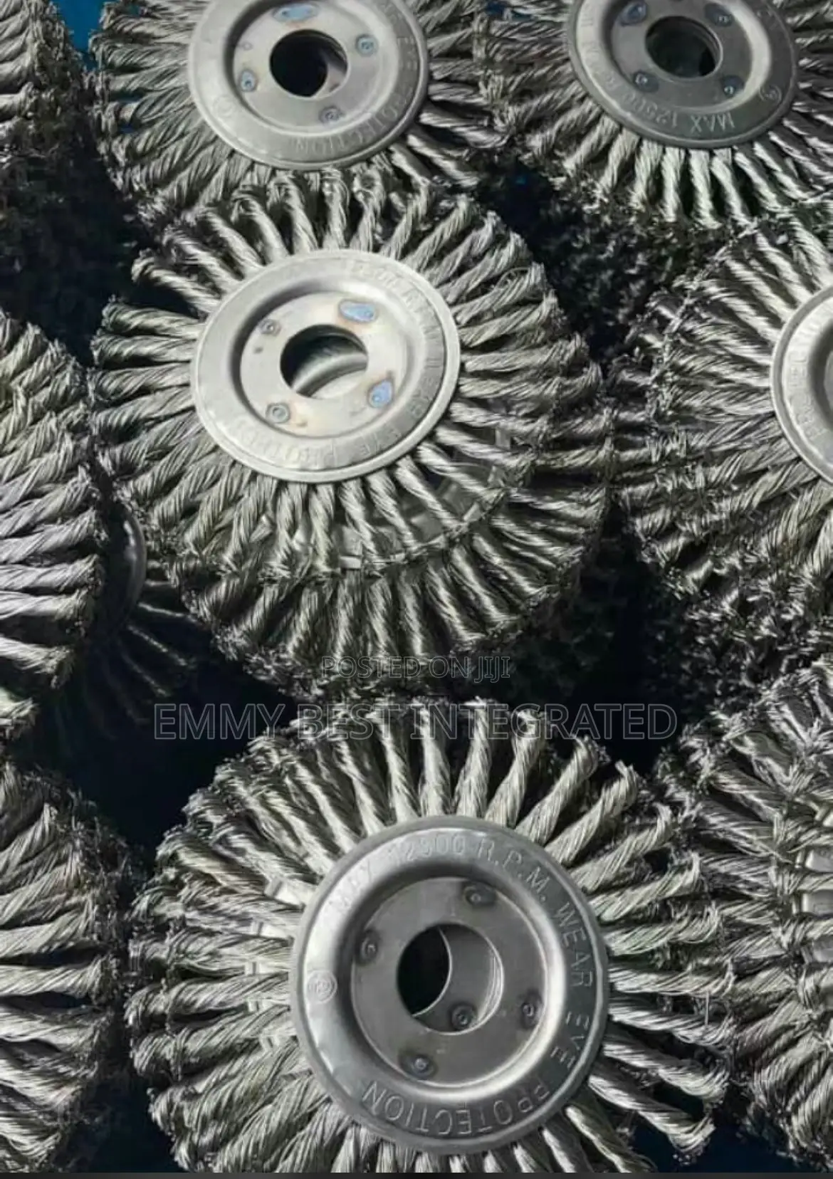 Twist-Knotted Wire Wheel Brushes,