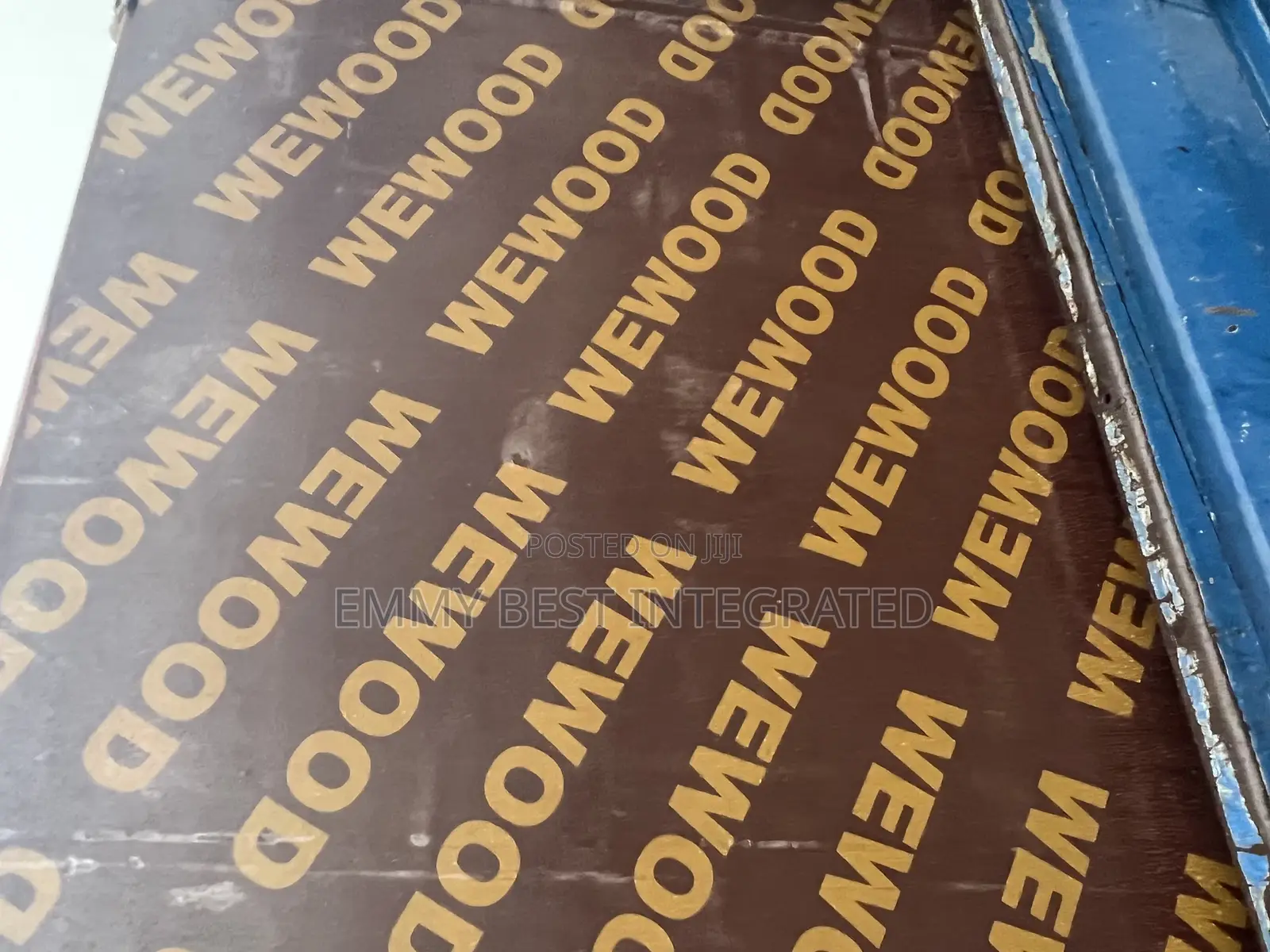 Wewood Plywood or an Engineered Wood Panel.