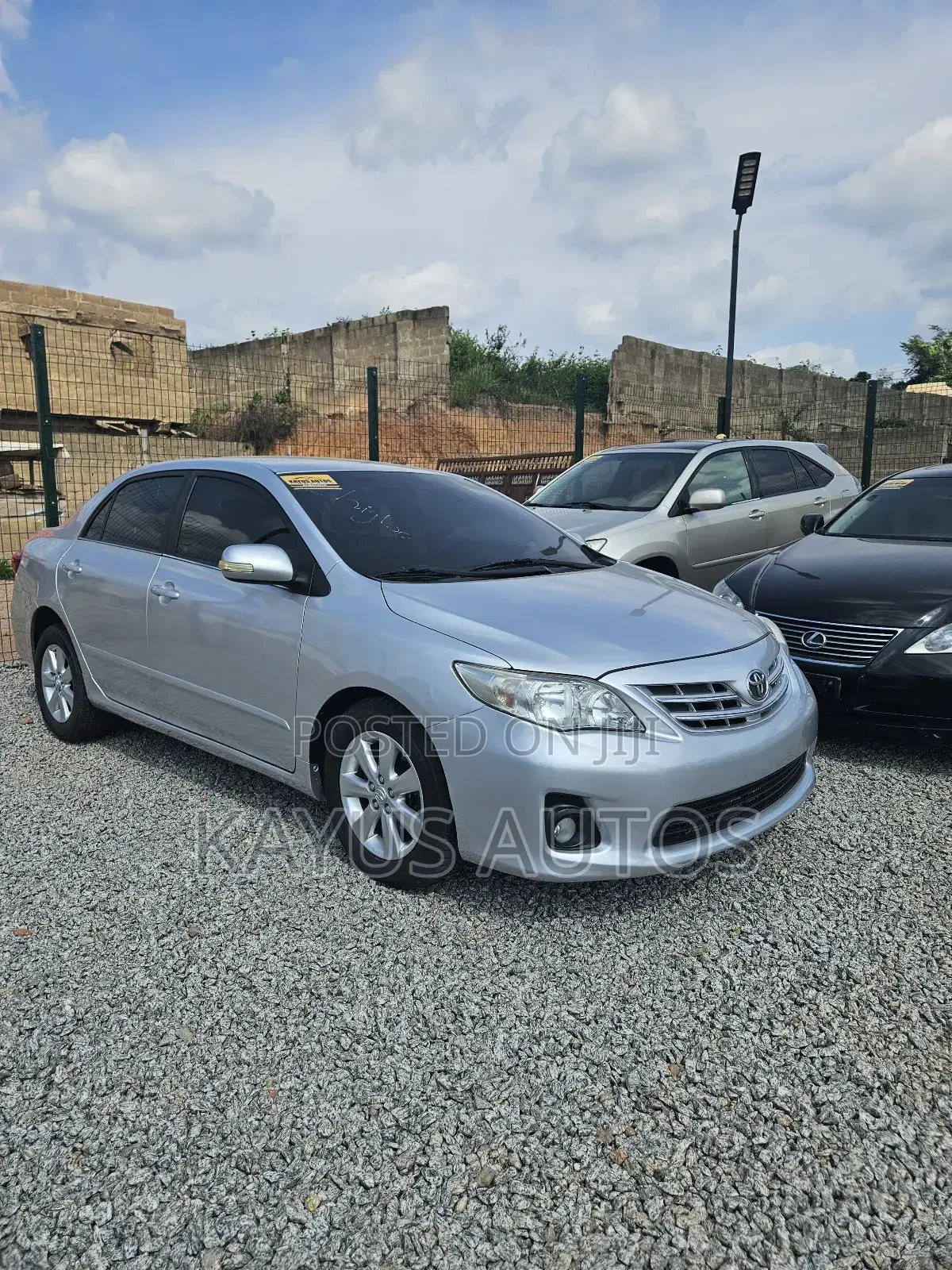 Toyota Corolla LE 4dr Sedan (1.8L 4cyl 4A) 2012 Silver
