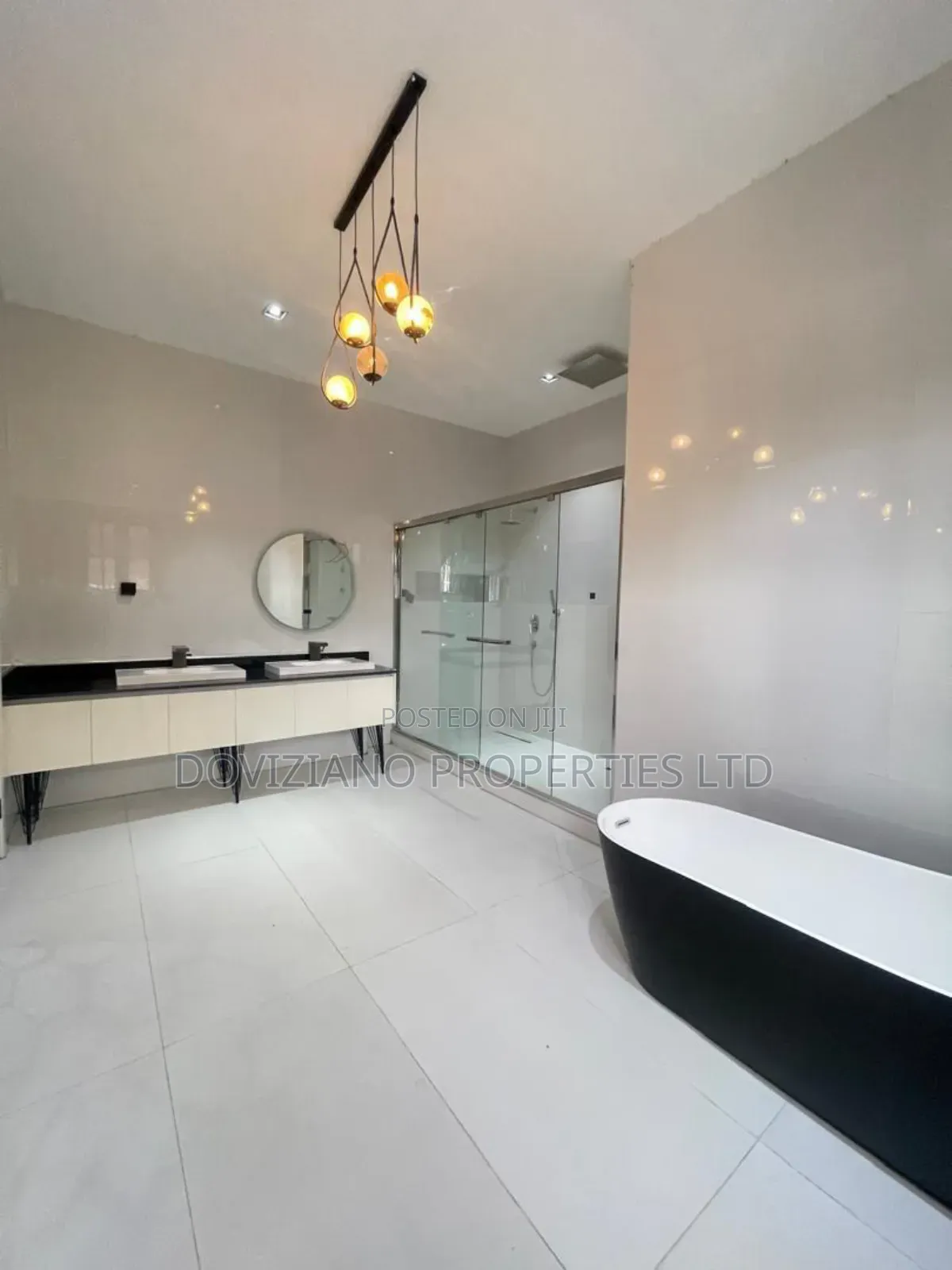 5bdrm Duplex in Osapa london for sale