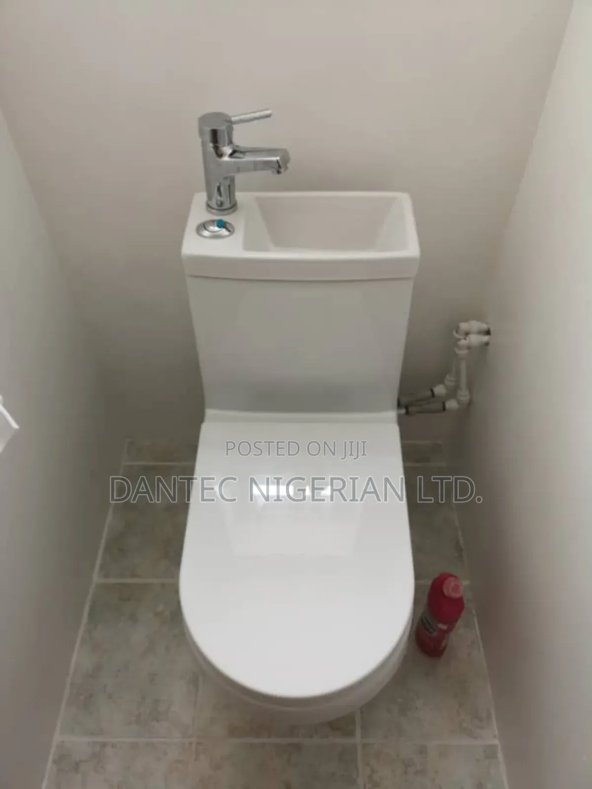 Seat and Tank With Combine Basin (2 in 1 Wc)