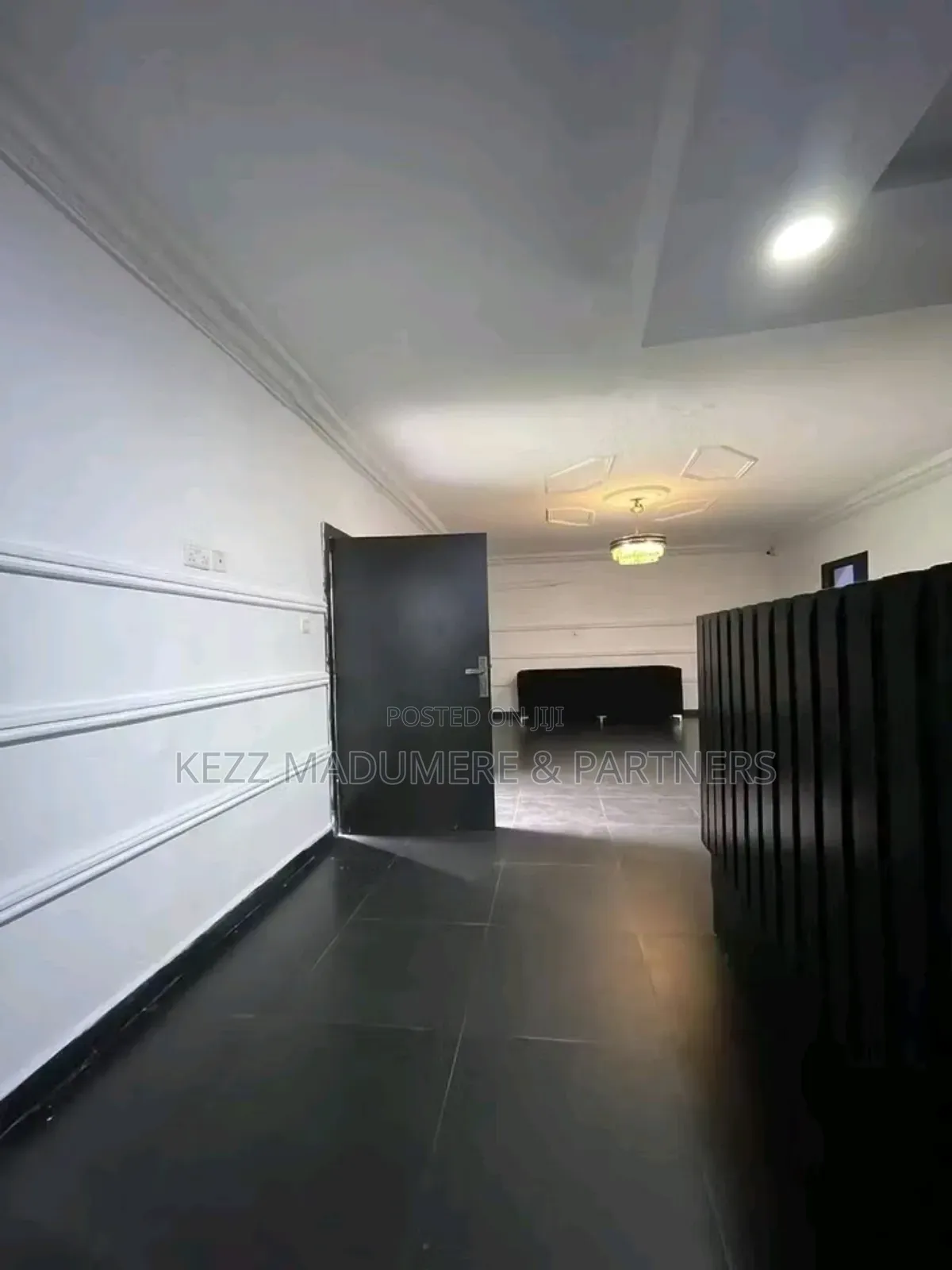 For Sale : 10 Rooms Hotel in Port Harcourt