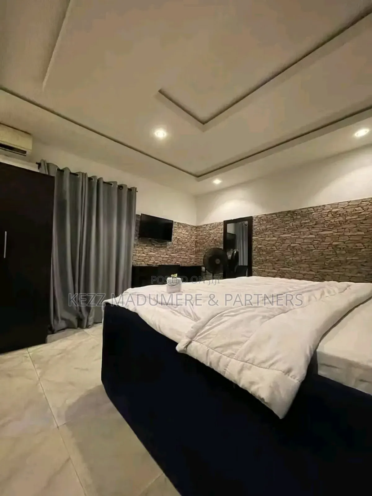 For Sale : 10 Rooms Hotel in Port Harcourt