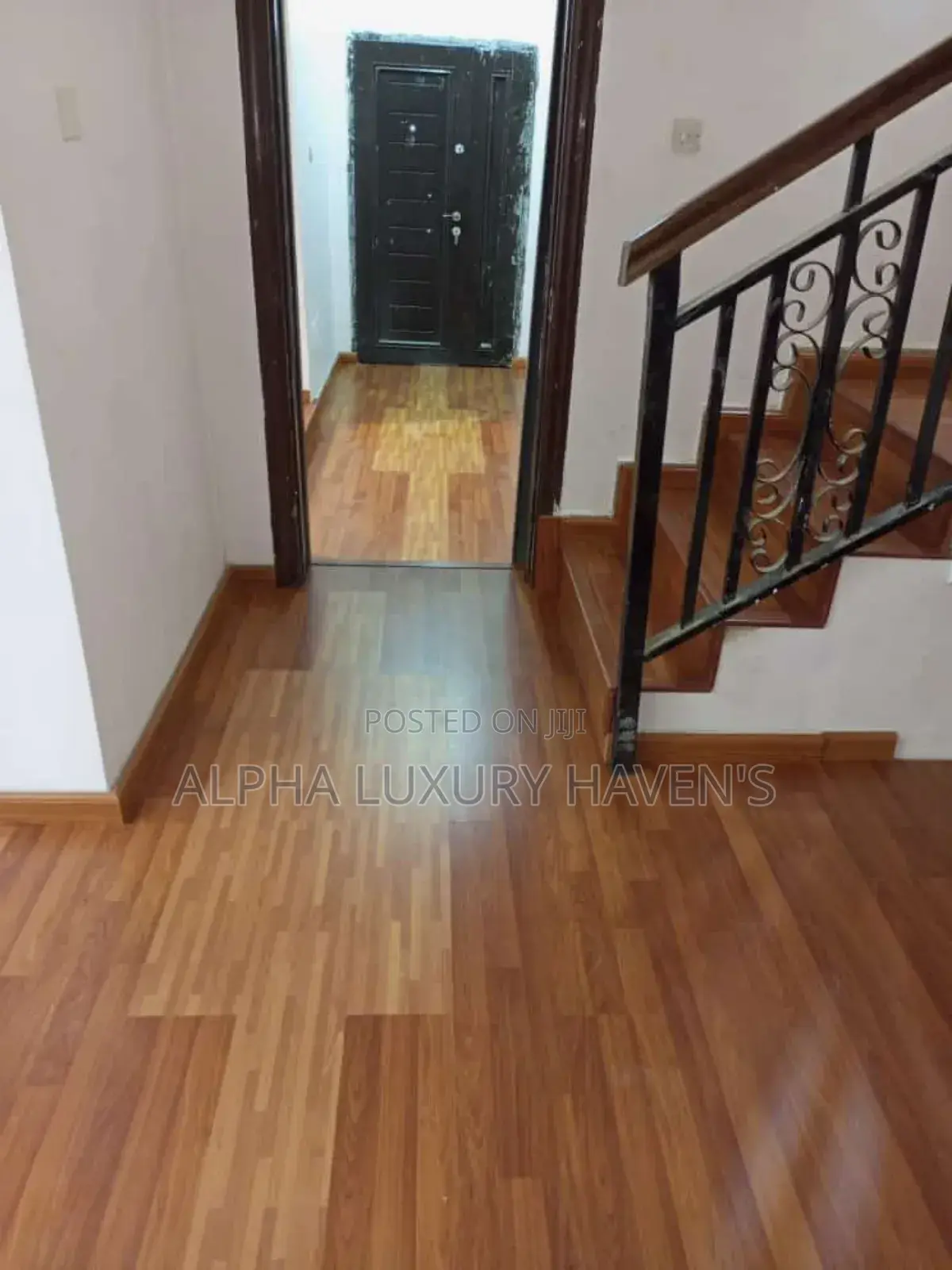 Wooden Floors / SPC /Vinyl /Herringbone Sales and Installation