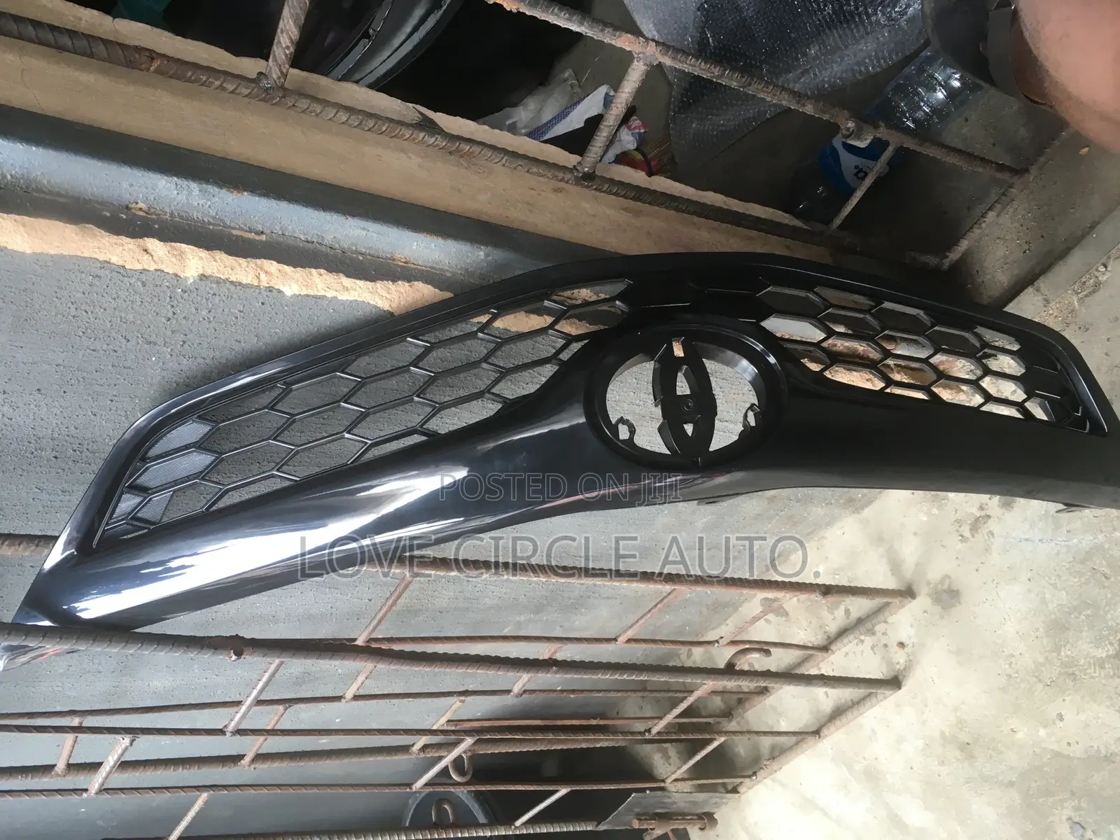 Front Grill Camry 2013