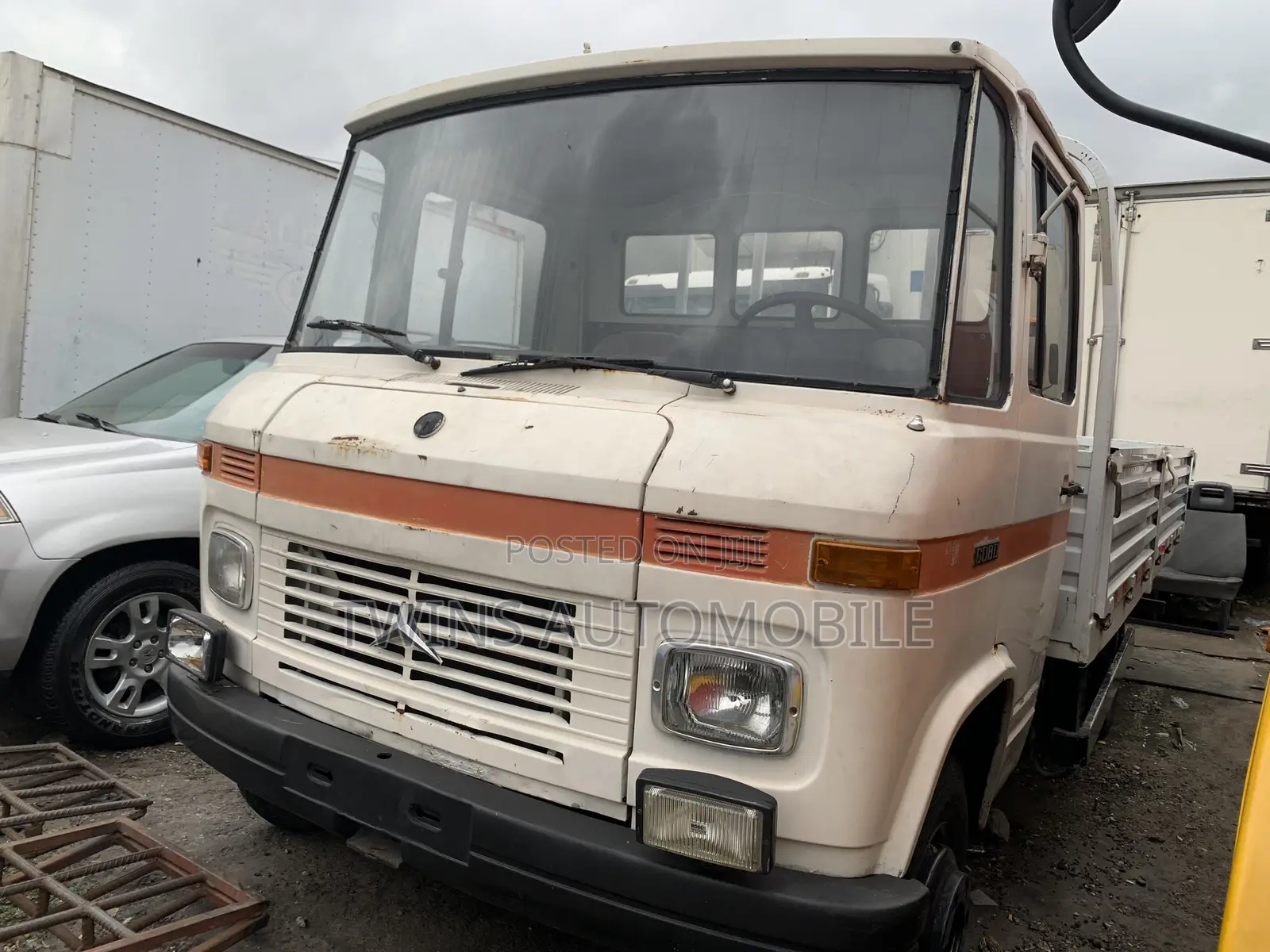 Mercedes-Benz 608 Pick Up
