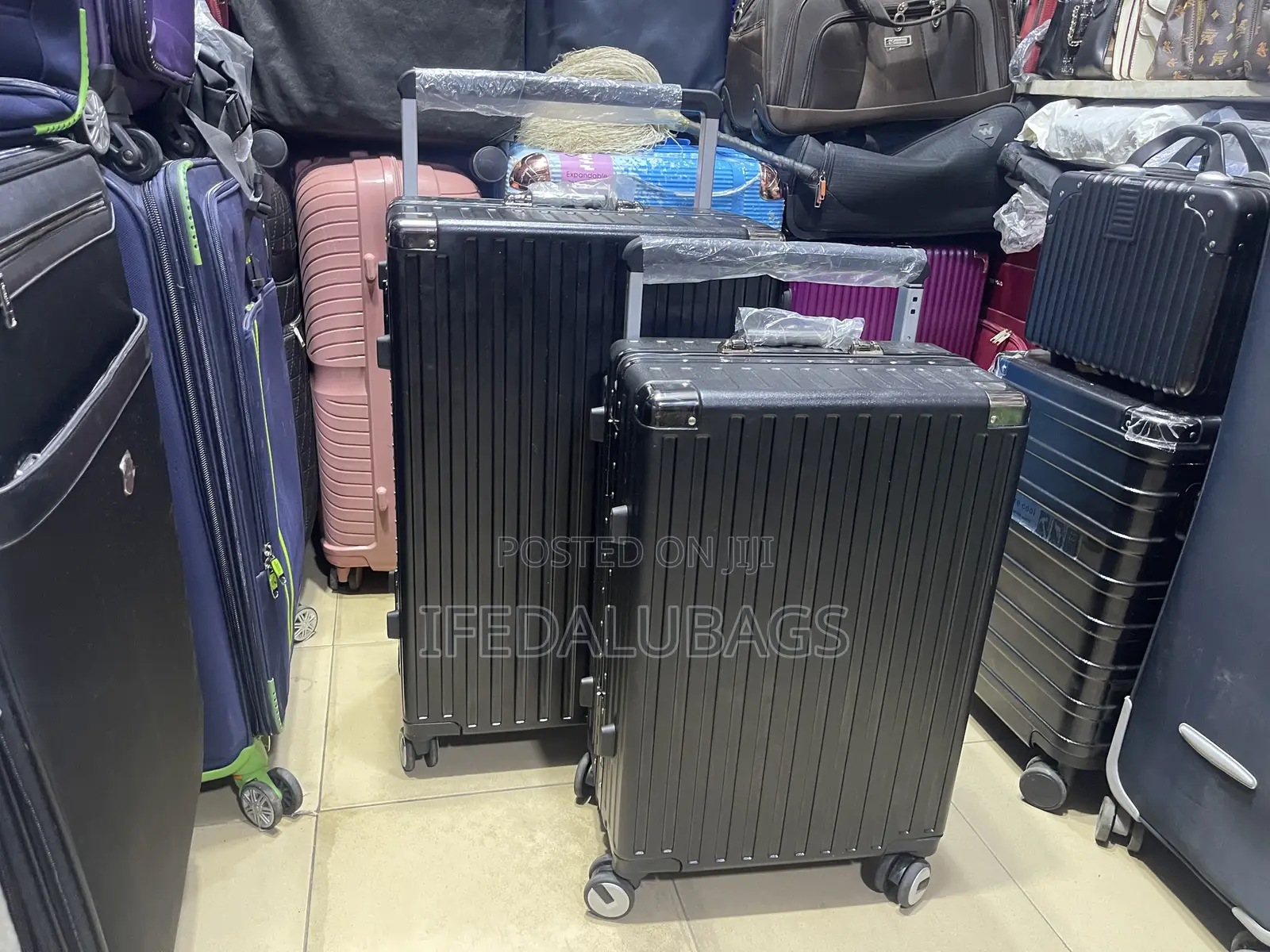 Set of Quality Aluminium Frame Wide Pole Travel Luggage