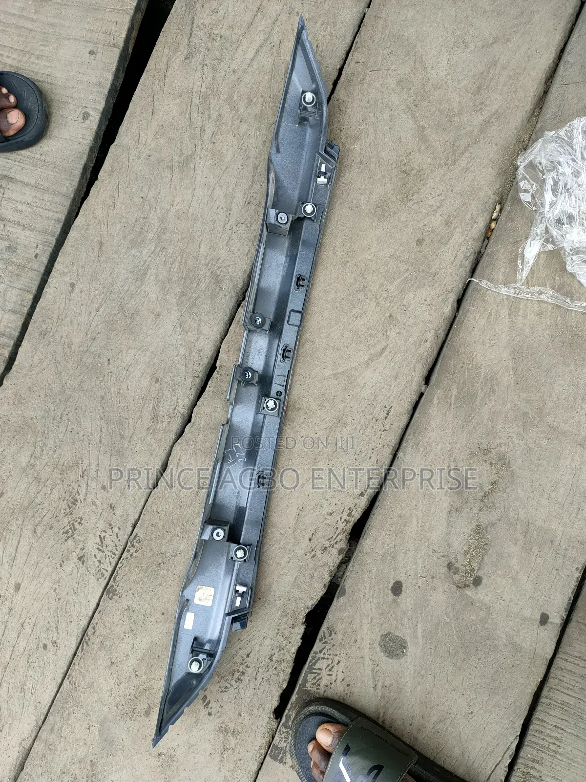 Toyota Booth Chrome Corolla 2020