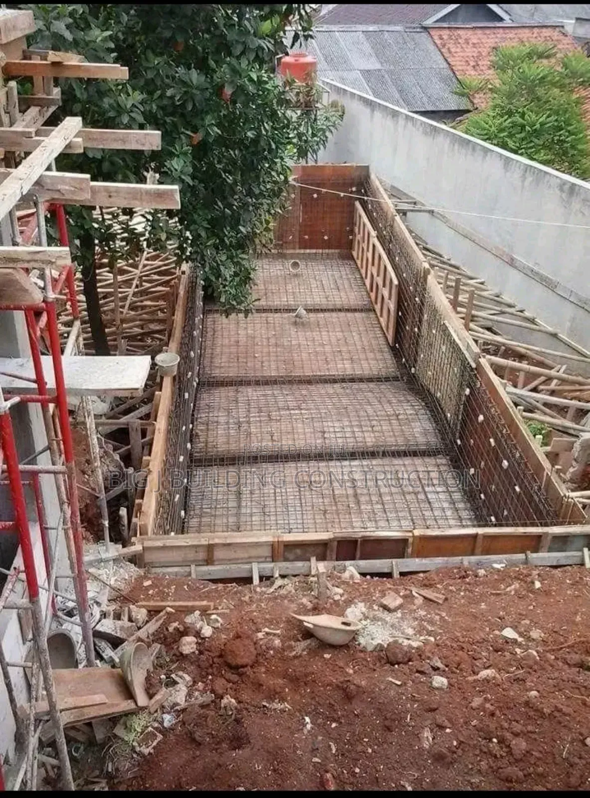 Artwork Fountain Stone and Pool Construction