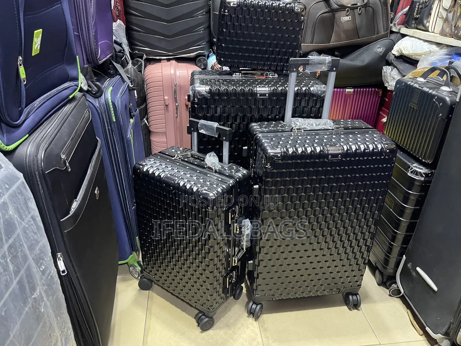 Set of 4 Aluminium Frame Luggage