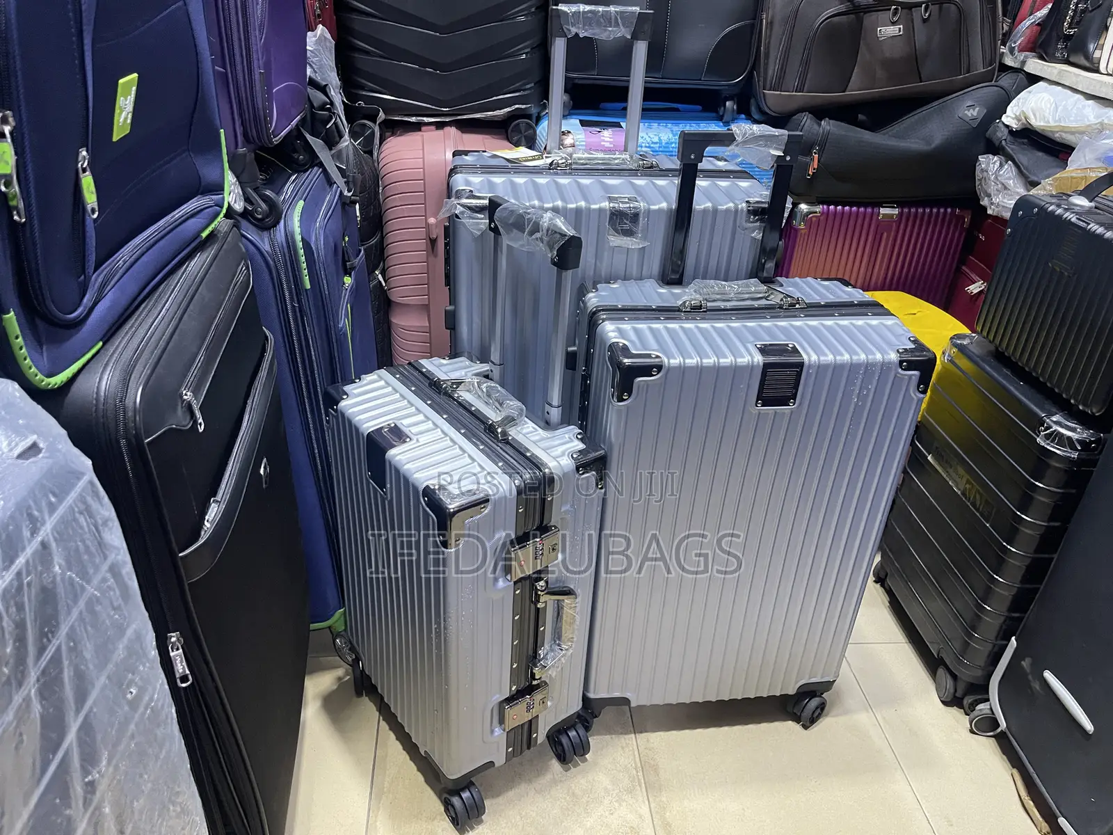 Silver Aluminum Frame Travel Luggage