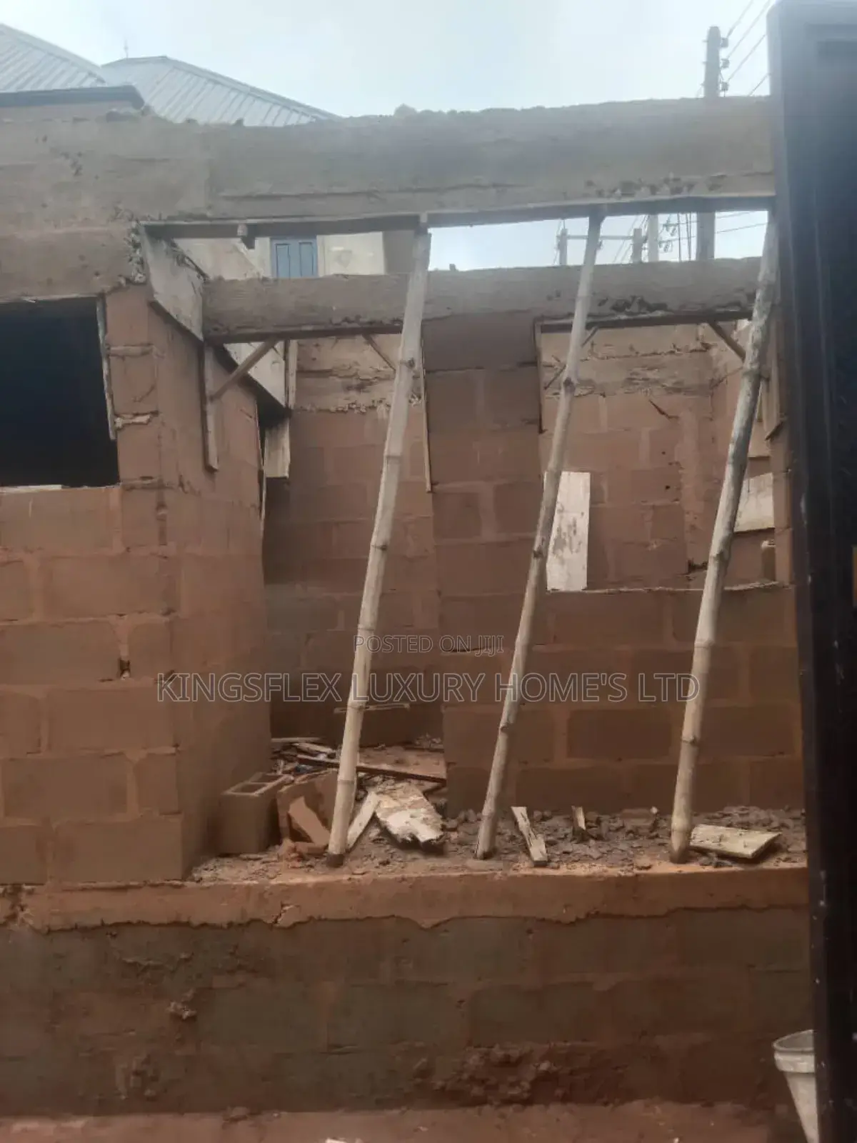6bdrm Duplex in Nill, Enugu for sale