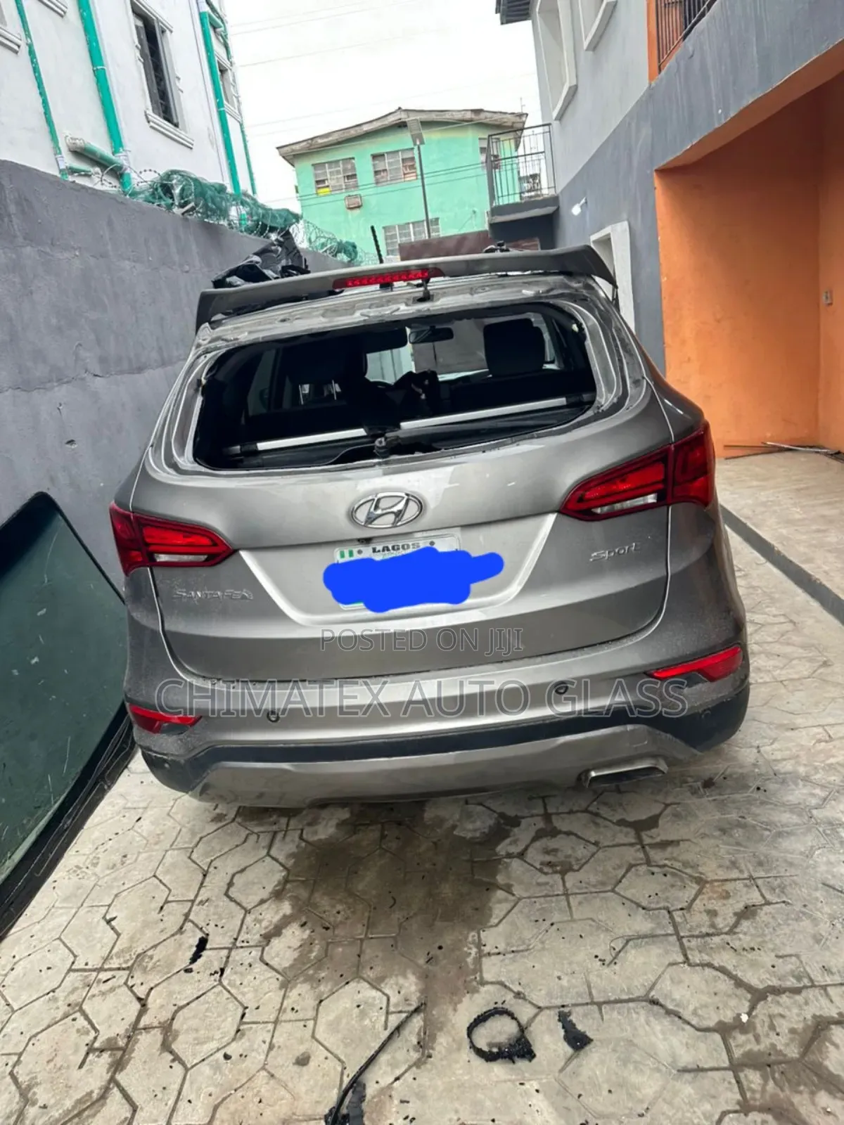 Hyundai Santafe 2014 Back Glass Available