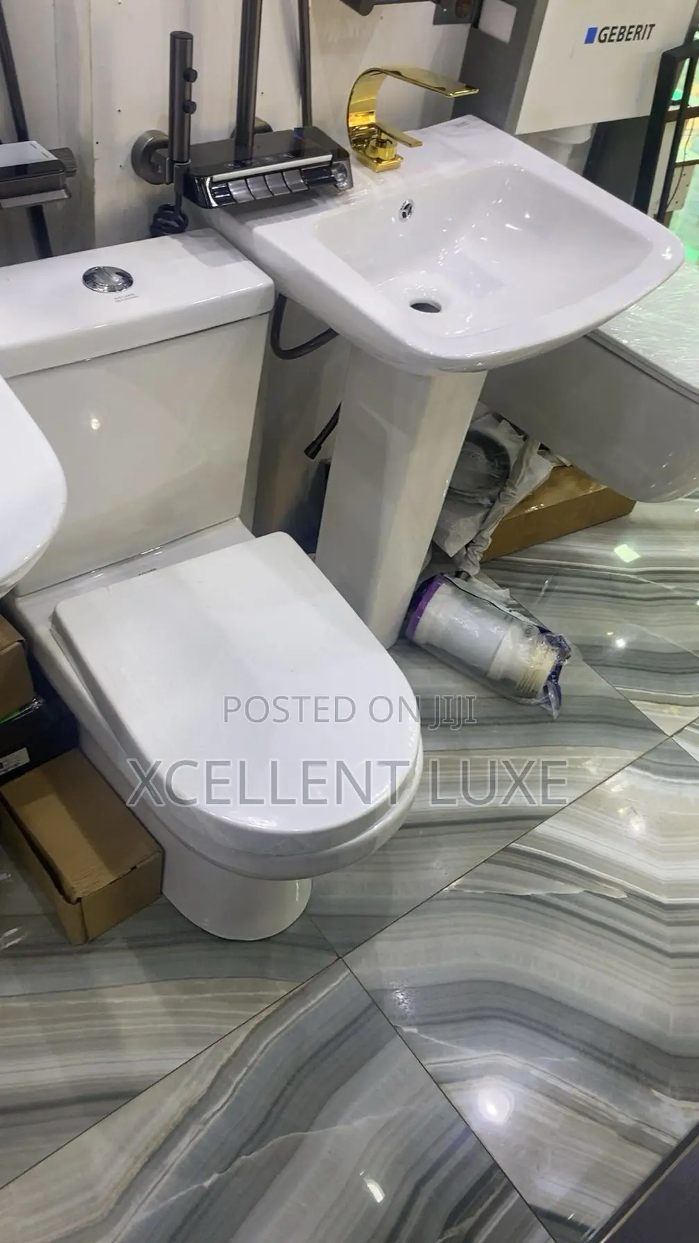 Executive Golden Diamond Water Closet